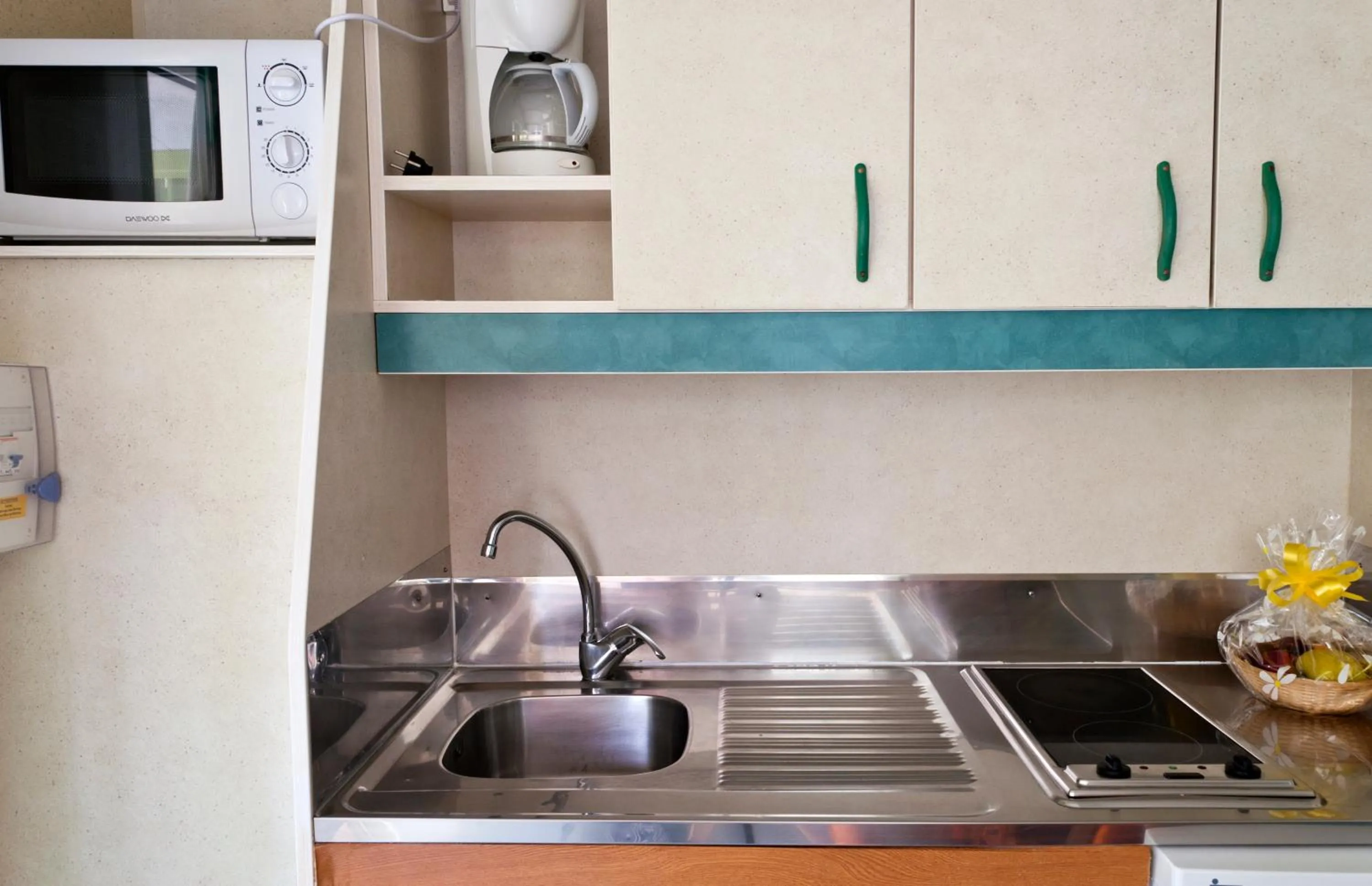 Kitchen or kitchenette in Complejo Turístico Los Escullos Cabo de Gata