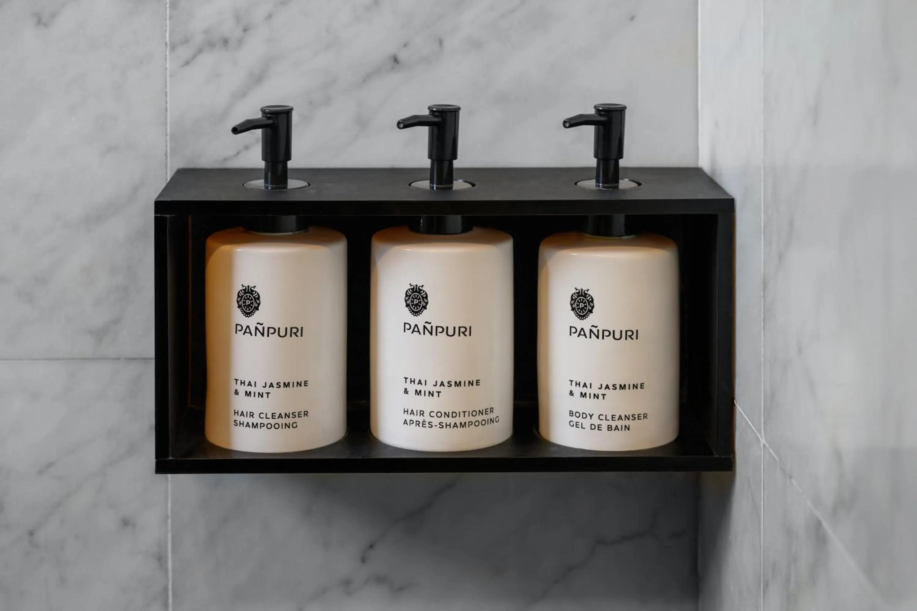 Shower in Eastern & Oriental Hotel