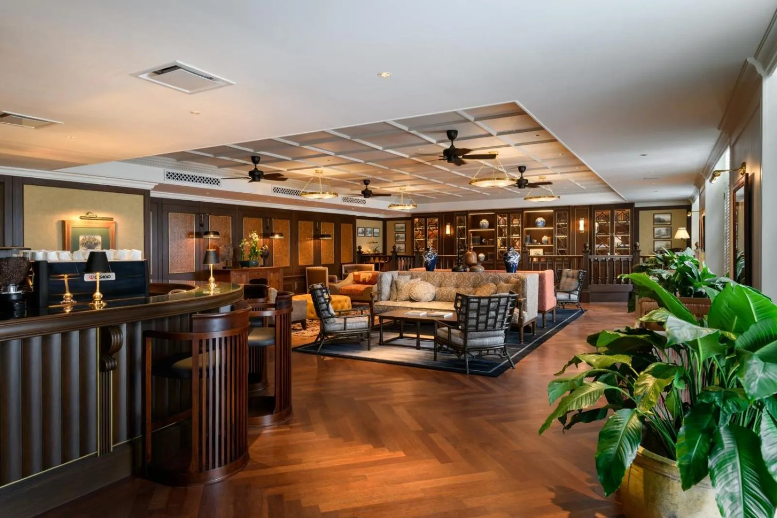 Restaurant/places to eat in Eastern & Oriental Hotel