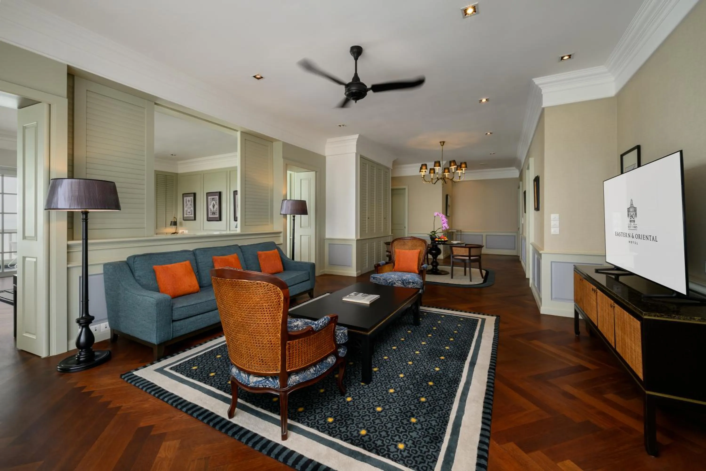 Living room in Eastern & Oriental Hotel
