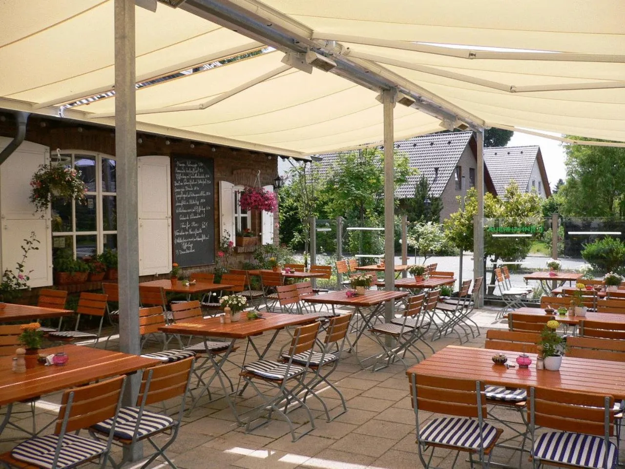 Facade/entrance in Hotel Auerhahn