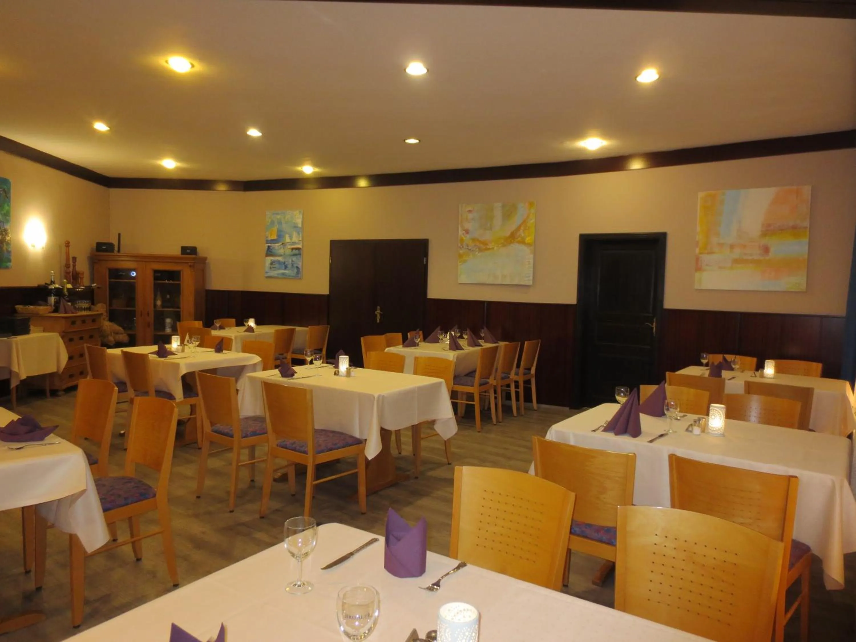 Restaurant/places to eat in Hotel Krone