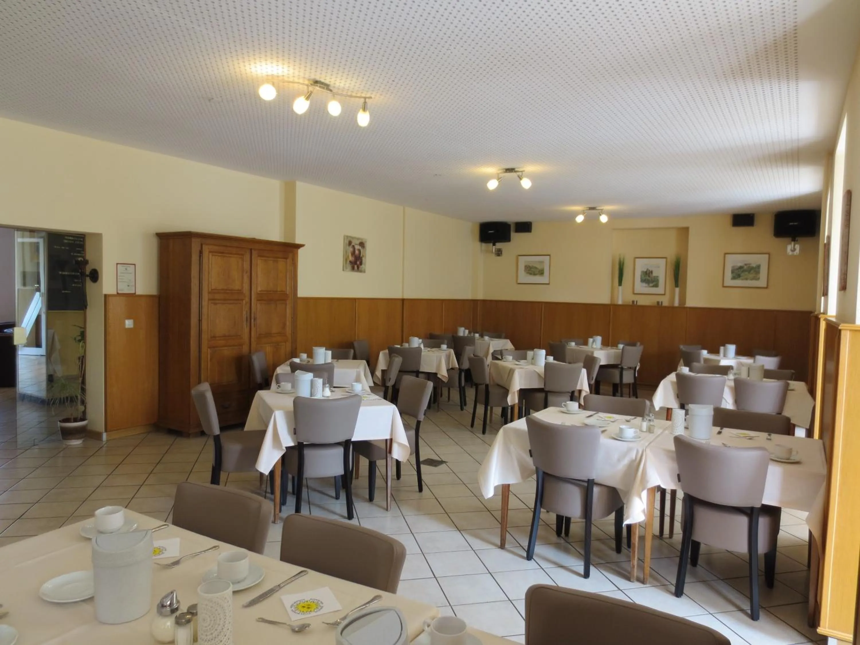 Restaurant/places to eat in Hotel Krone