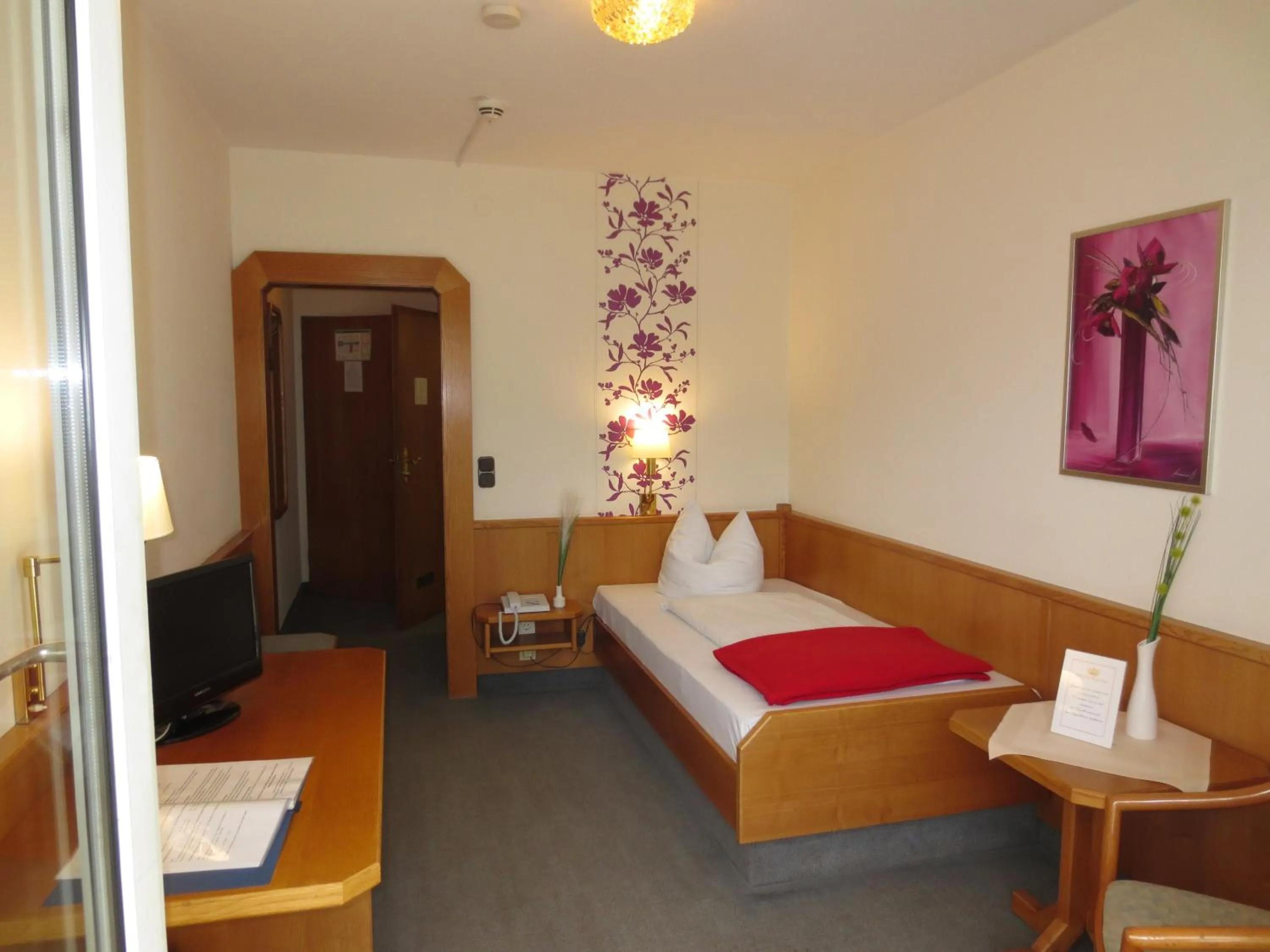 Photo of the whole room, Bed in Hotel Krone