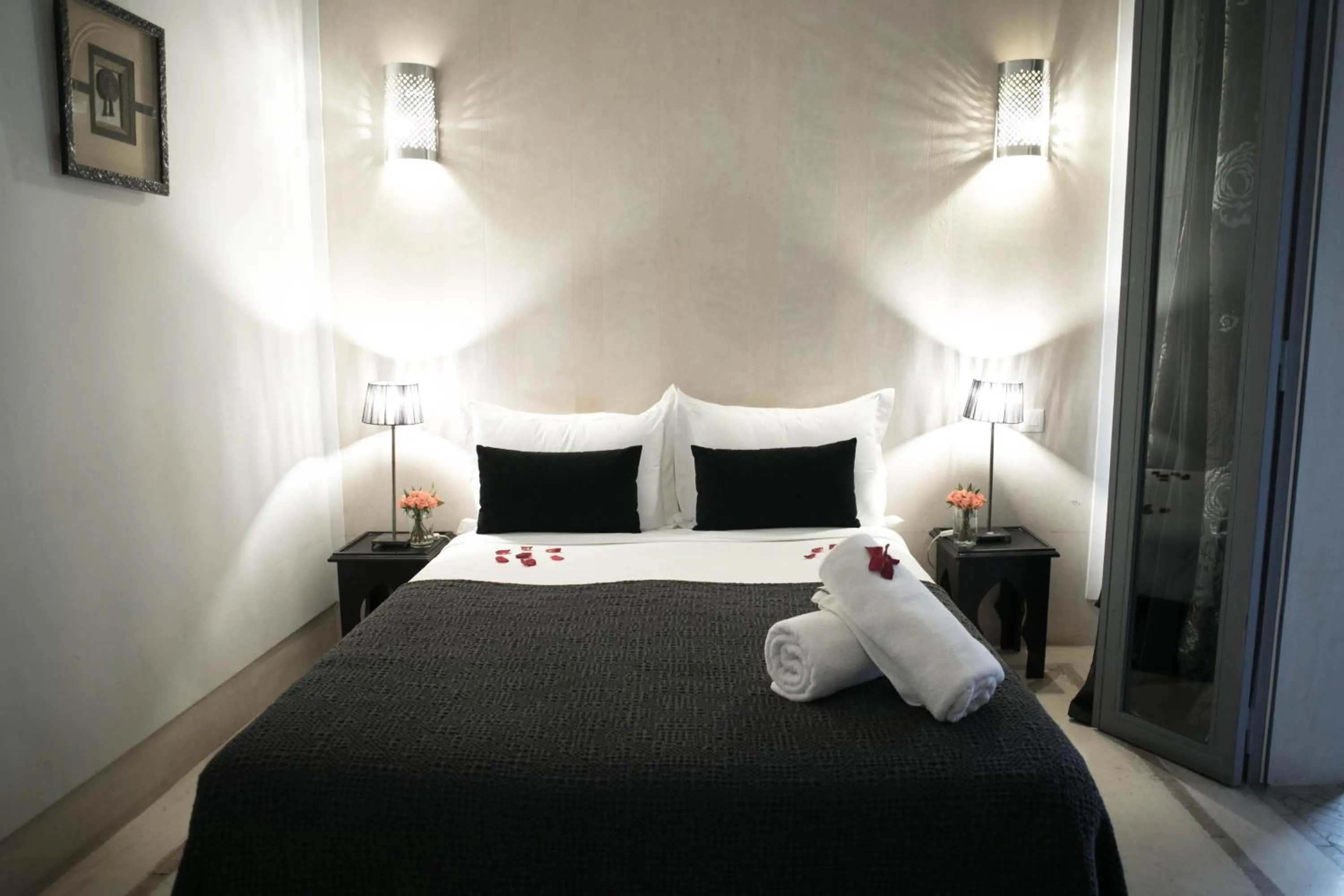 Photo of the whole room, Bed in Riad Dar More