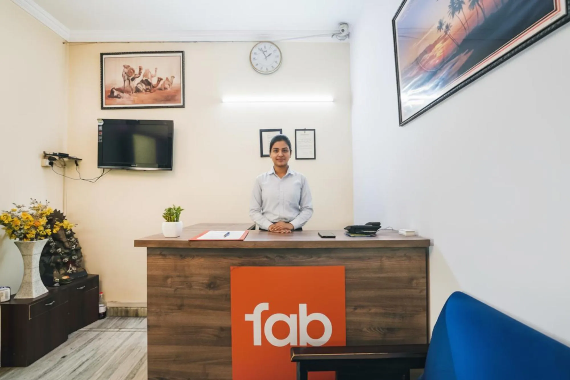 Lobby or reception in FabHotel Ivy Inn Sector 35