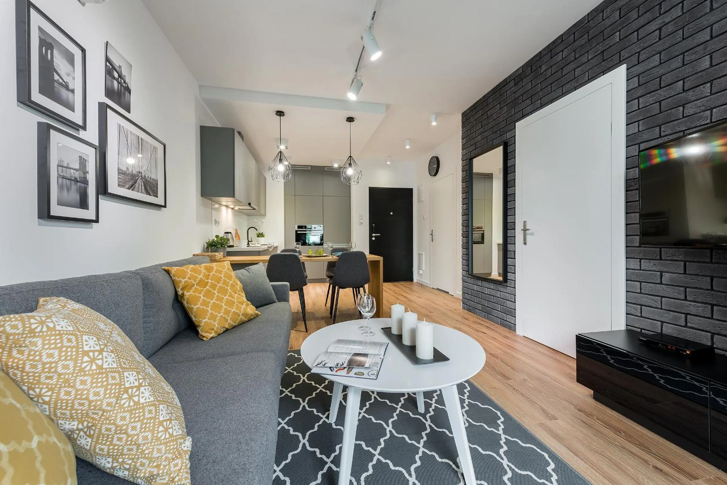 Deluxe One-Bedroom Apartment in YourSecondFlat Siedmiogrodzka-Grzybowska