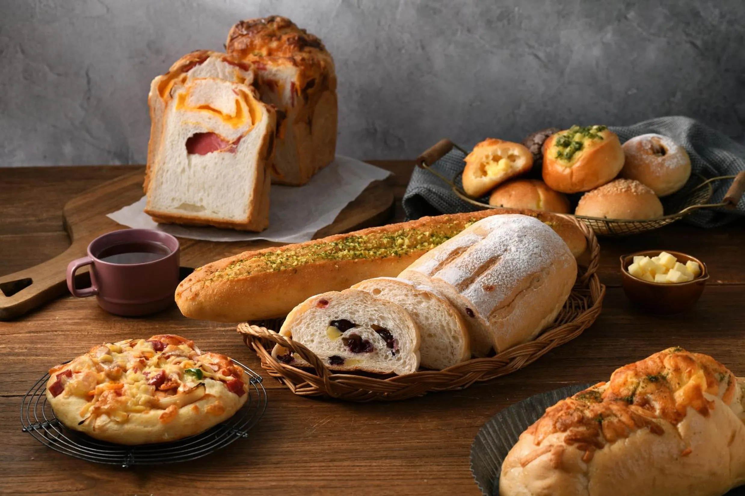 Restaurant/places to eat in CT Green Bay Hot-Spring Hotel