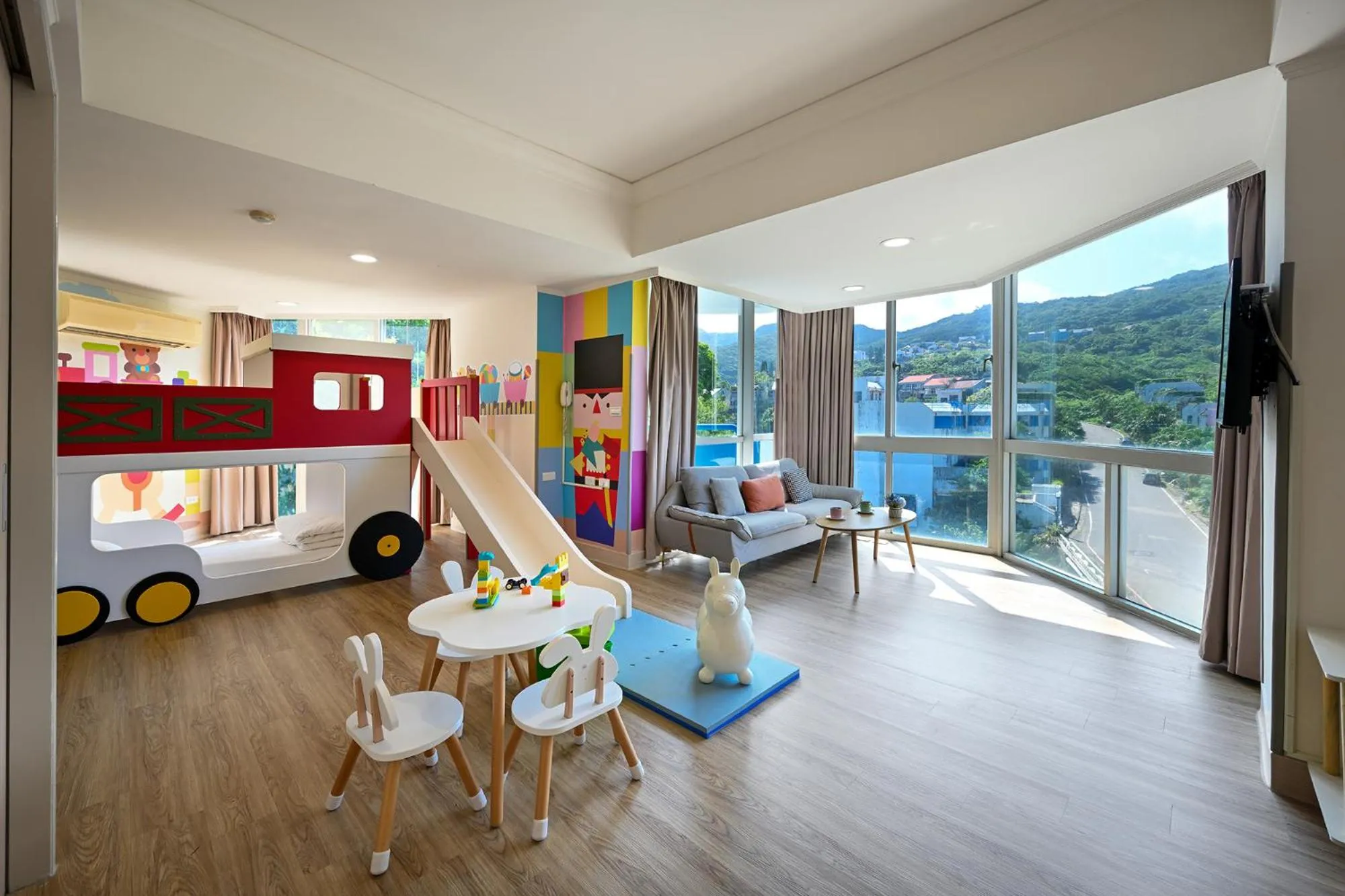 Bed in CT Green Bay Hot-Spring Hotel