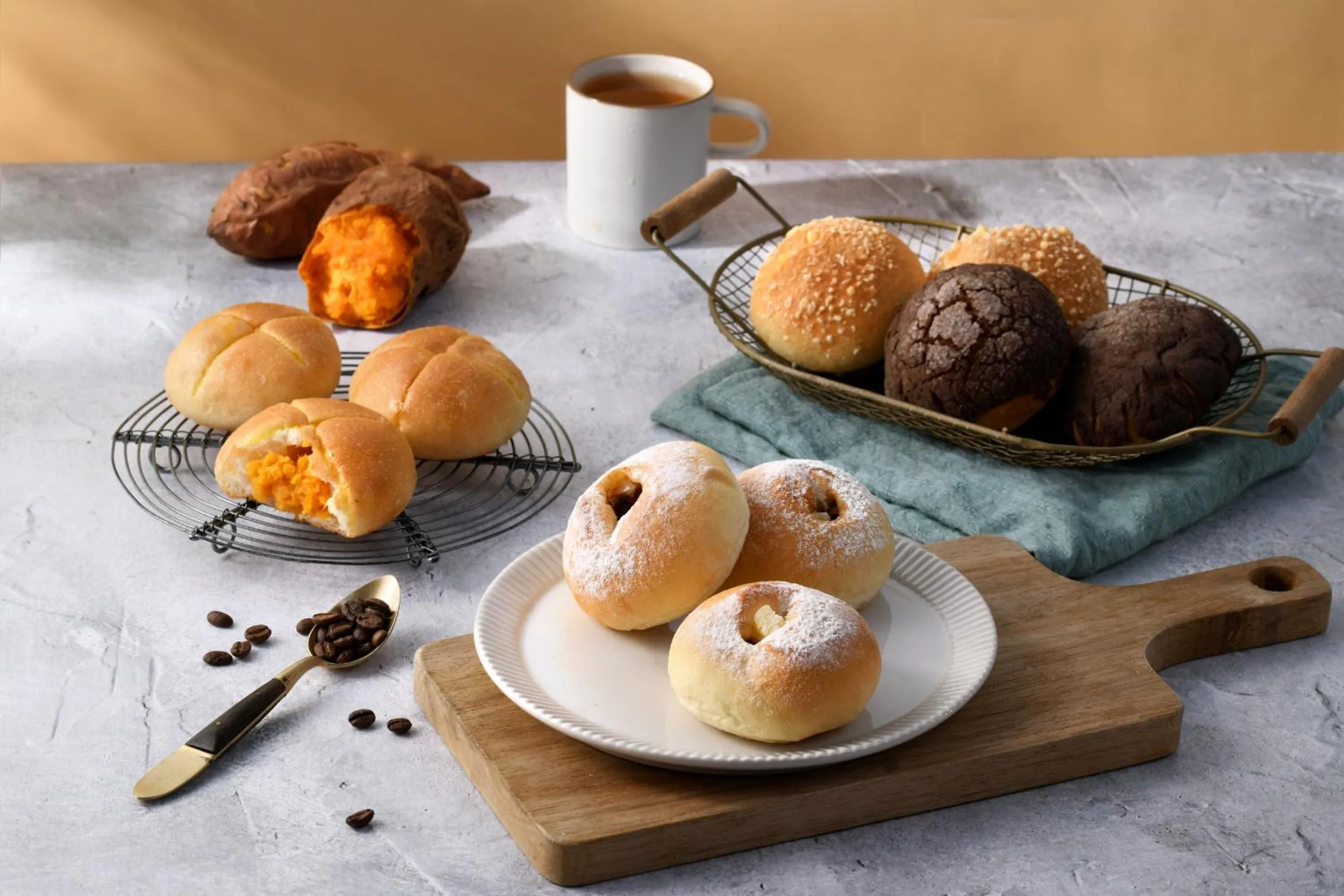 Restaurant/places to eat in CT Green Bay Hot-Spring Hotel