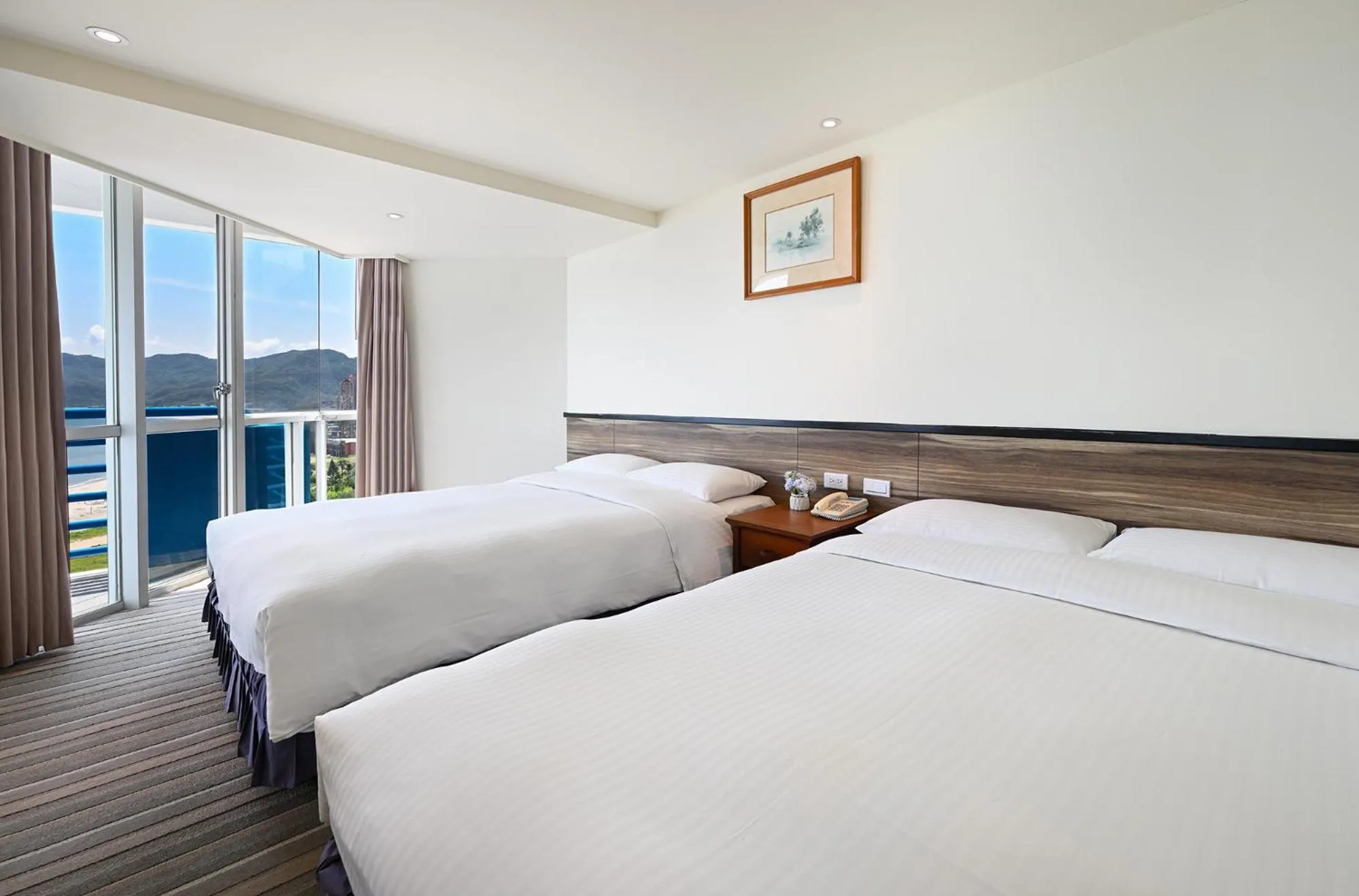 Bed in CT Green Bay Hot-Spring Hotel