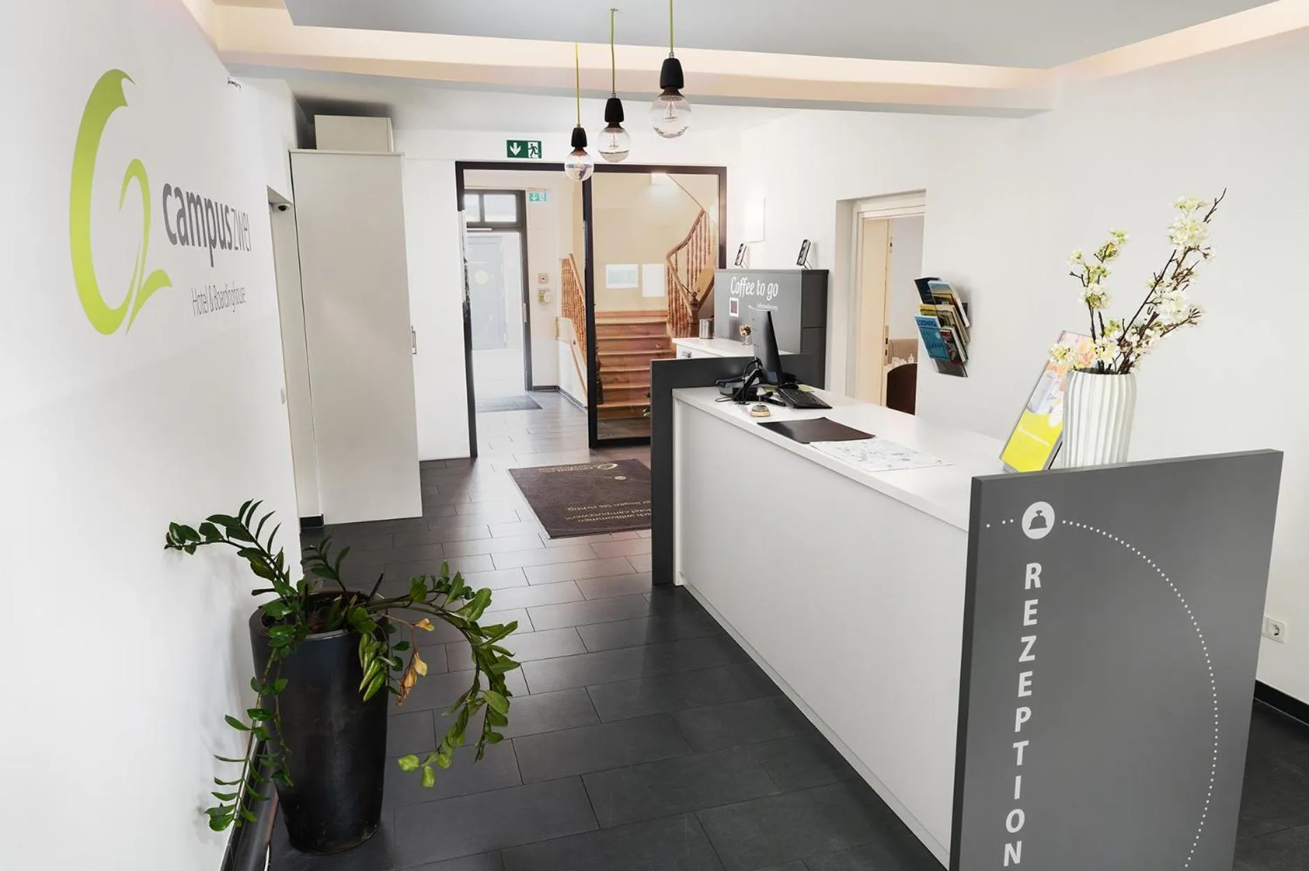 Lobby or reception in Hotel CampusZwei Komfortable Doppelzimmer & Apartments mit Küche Zentral in Ludwigsburg ideal für Business & Langzeitaufenthalte optional mit Frühstück
