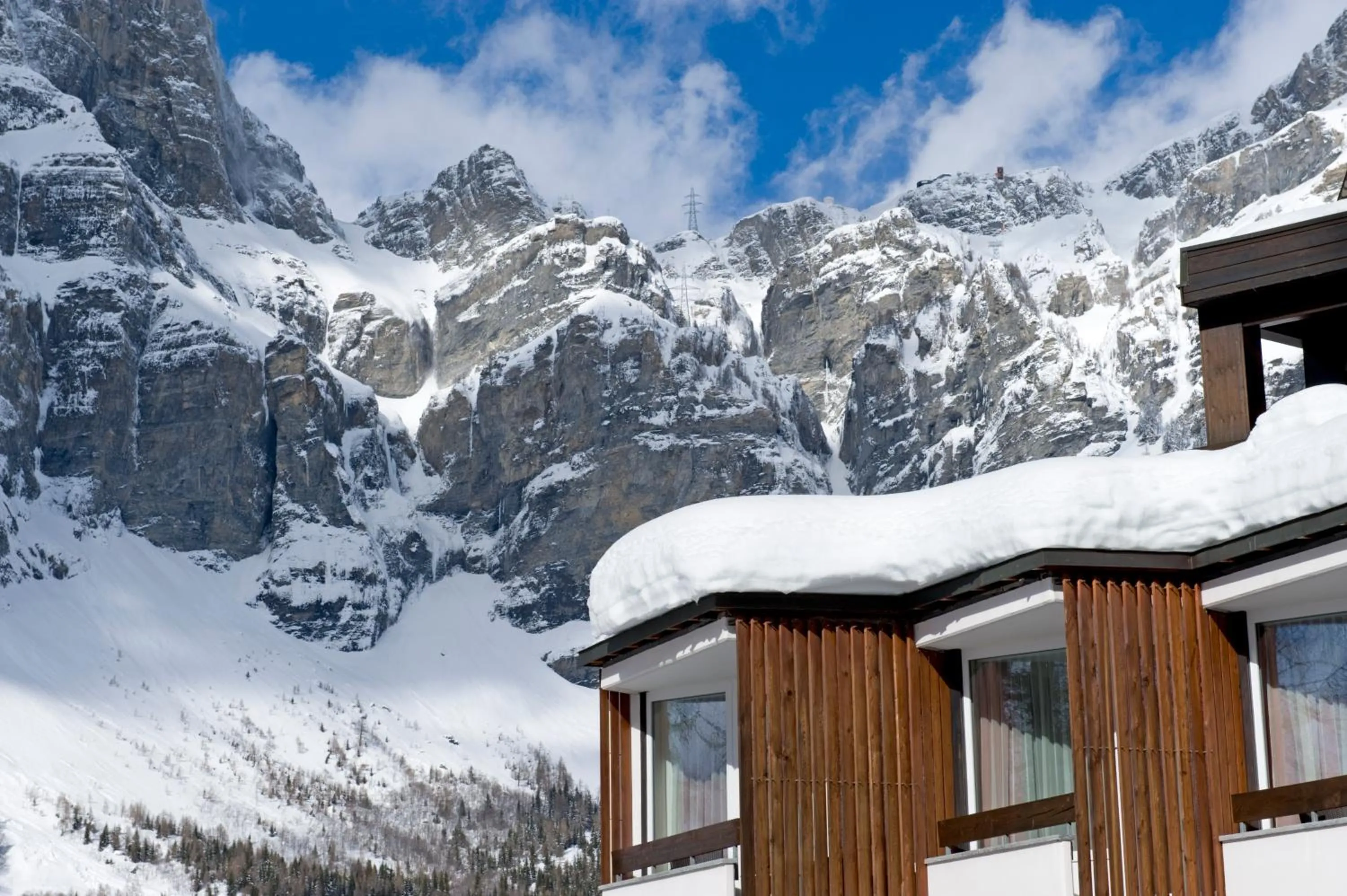 Facade/entrance in Hotel Quellenhof Leukerbad