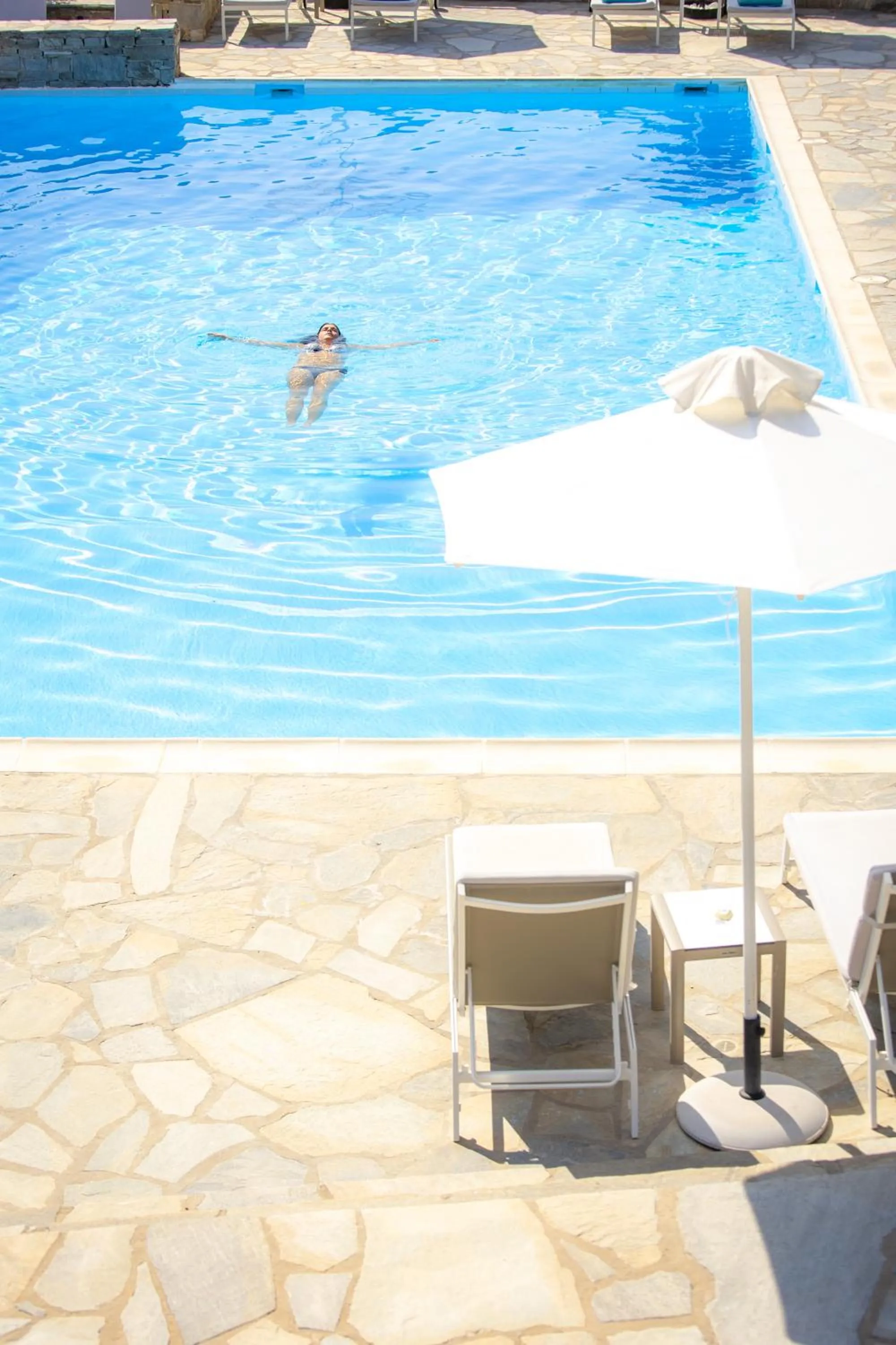 Swimming pool in Akrotiri Hotel