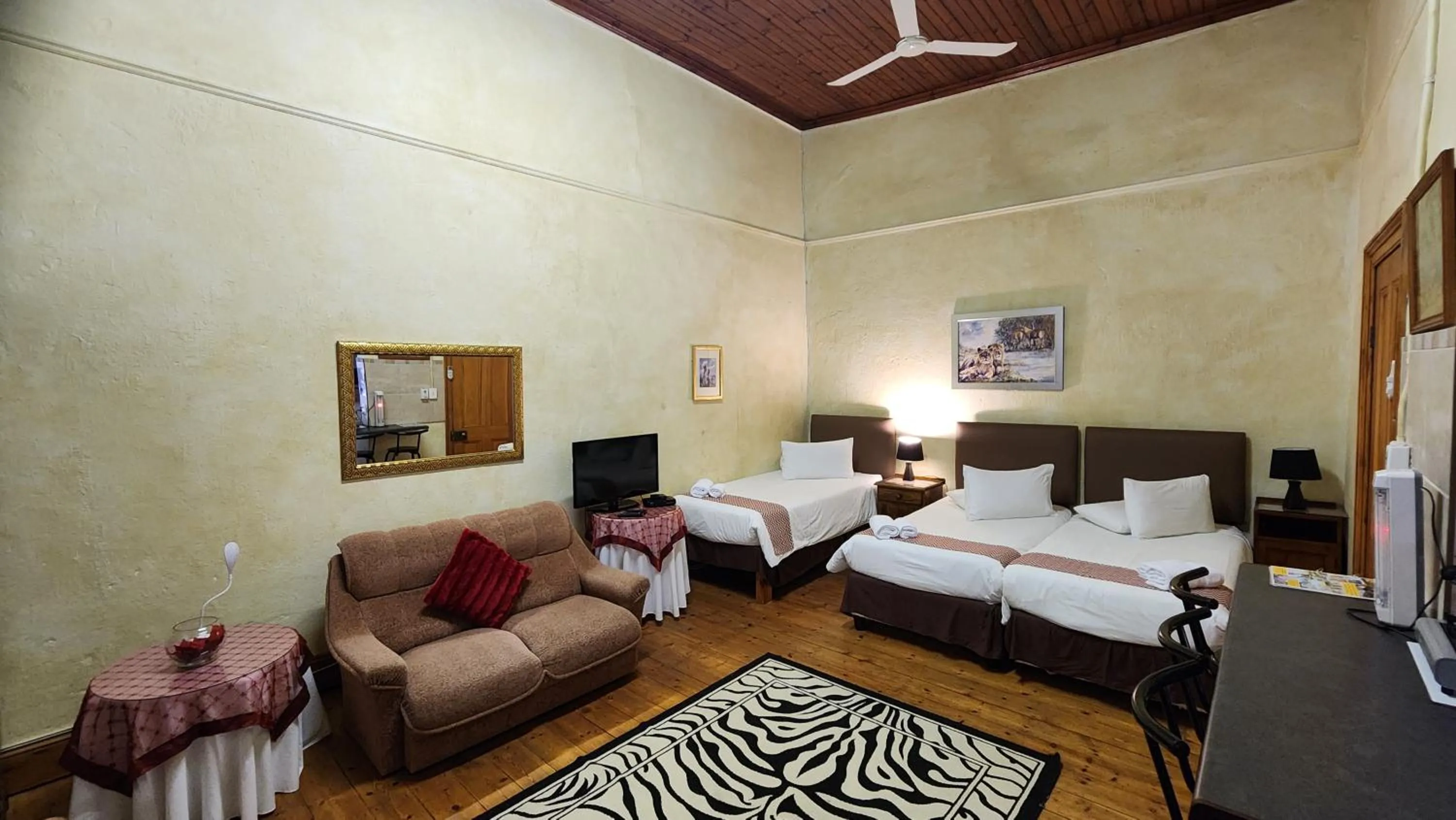 Living room, Bed in Profcon Resort