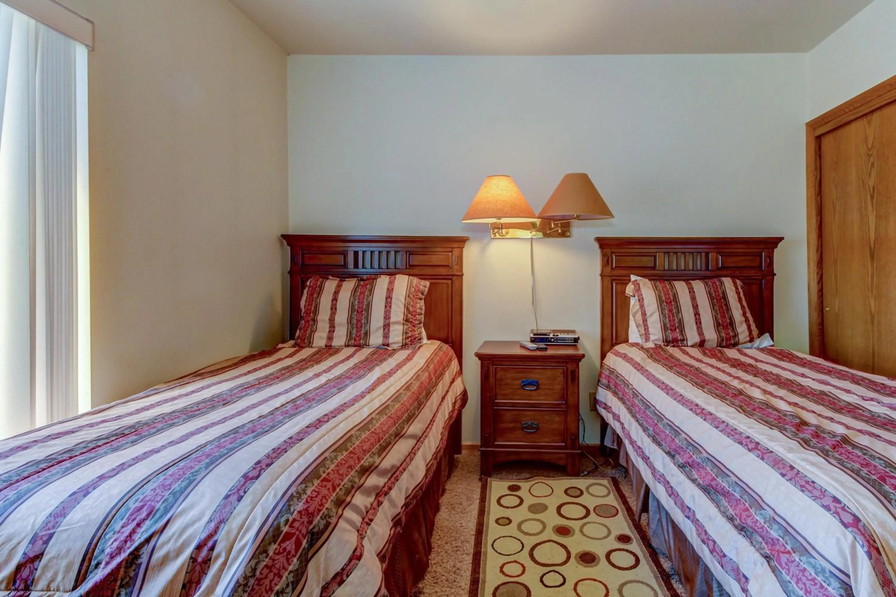 Bedroom, Bed in Park Station Luxury Retreat