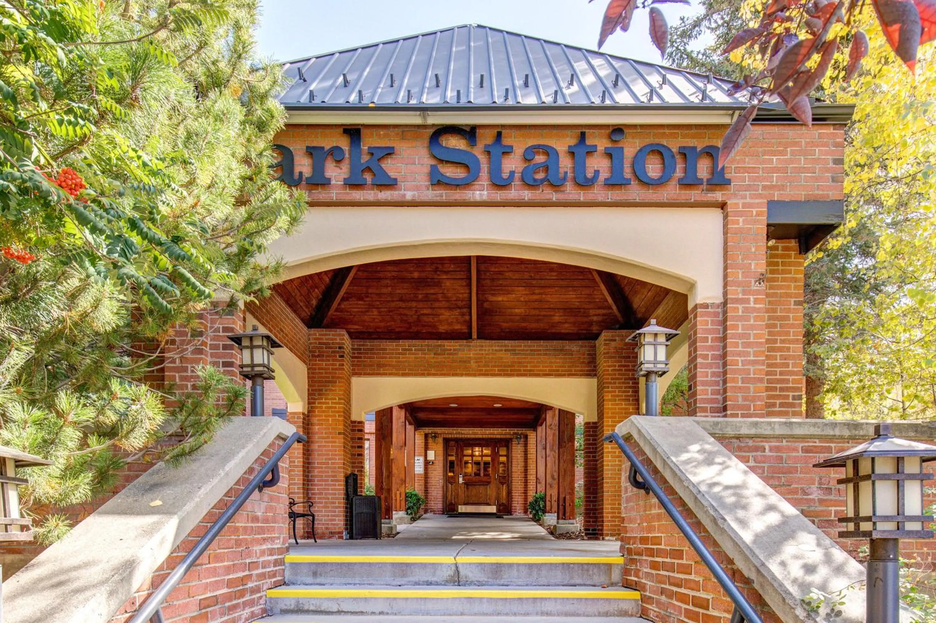 Park Station Luxury Retreat