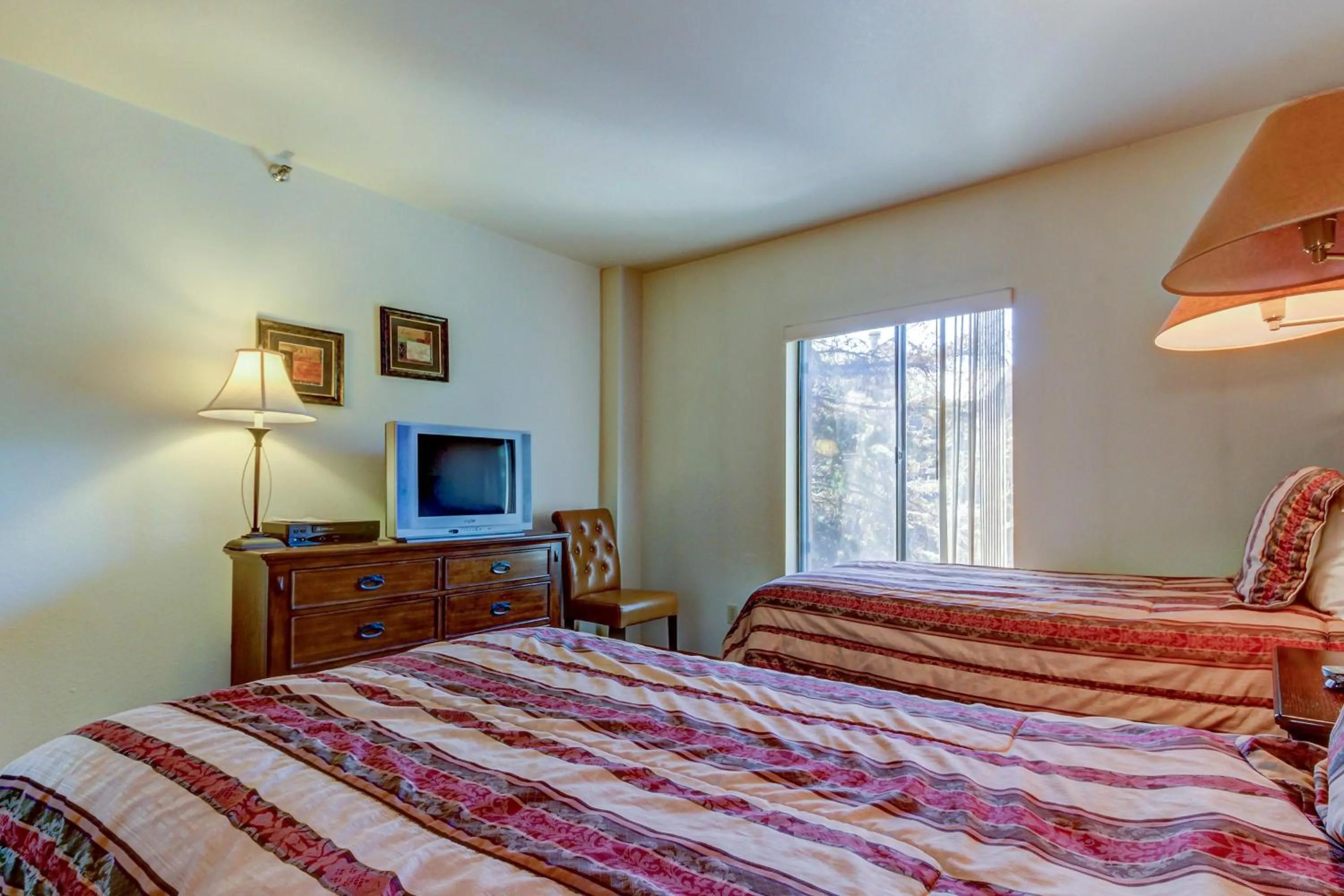 Bedroom, Bed in Park Station Luxury Retreat