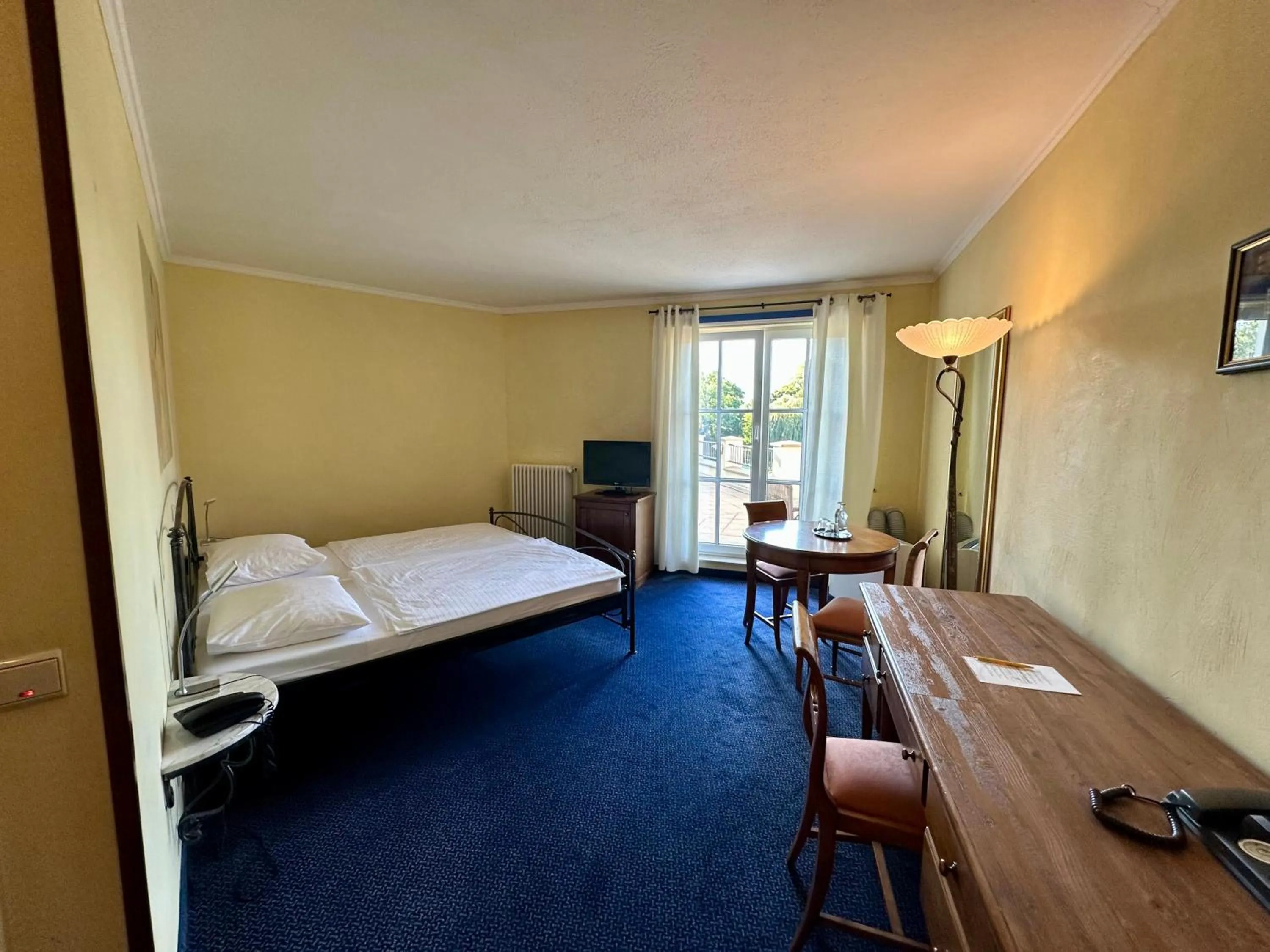 Photo of the whole room, Bed in Hotel Landhaus Milser