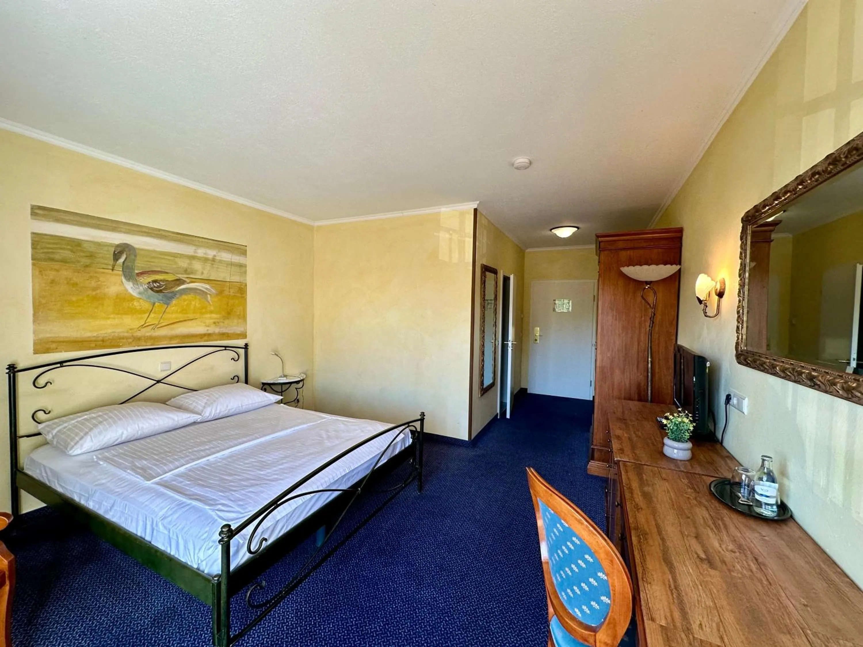 Photo of the whole room, Bed in Hotel Landhaus Milser