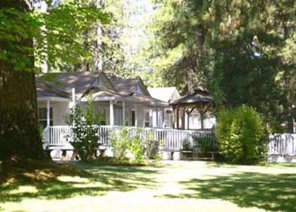 Property building in Nevada City Inn