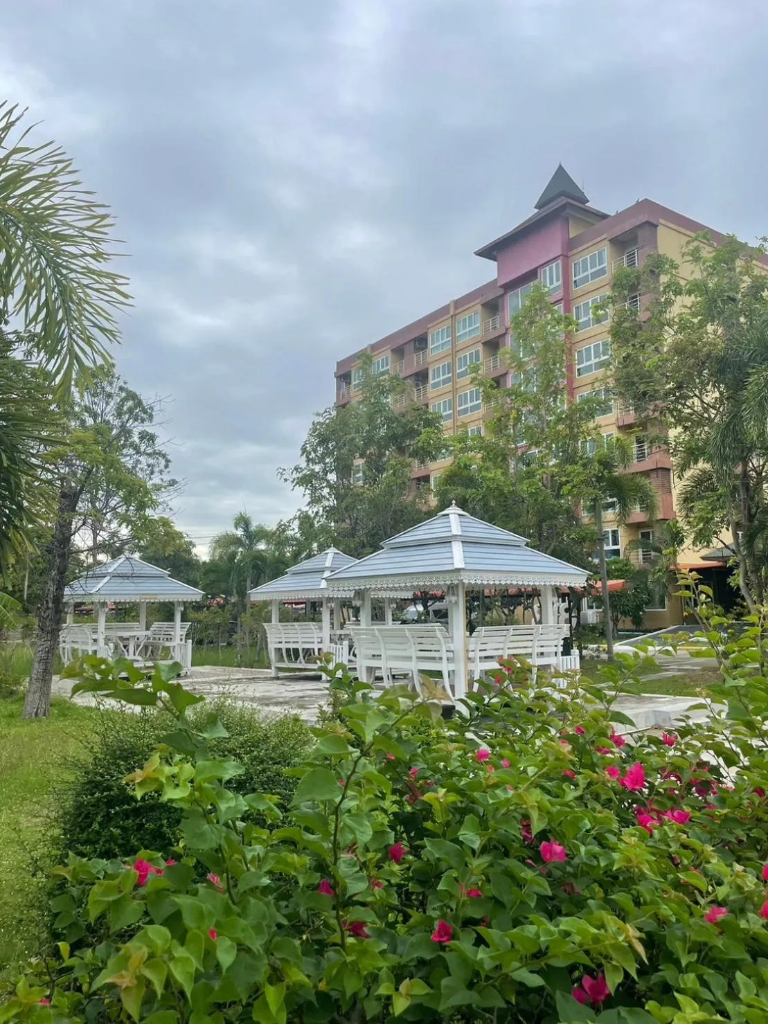 Swimming pool in H2DO Hotel