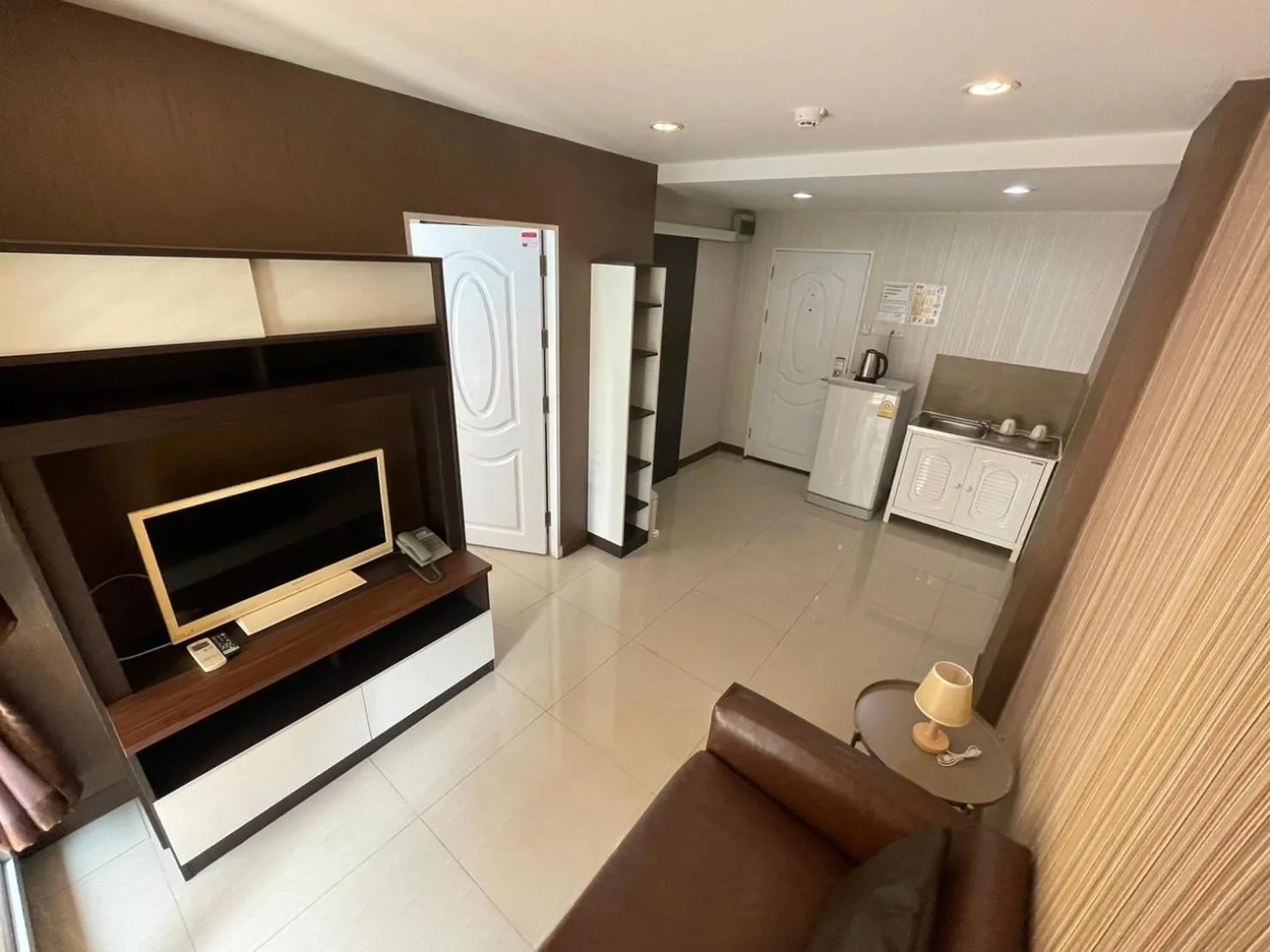 Photo of the whole room in H2DO Hotel