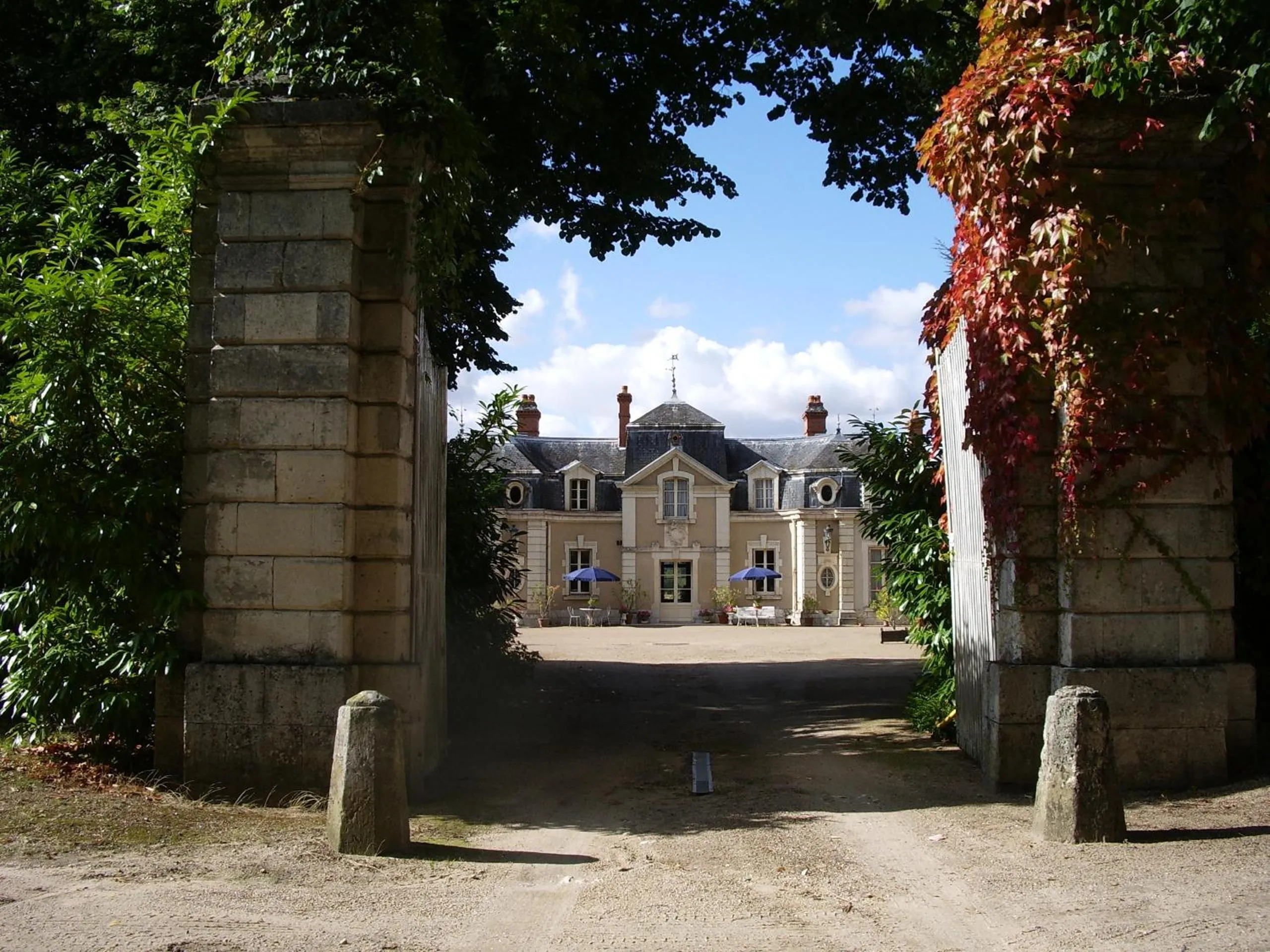 Property building in Château de Colliers