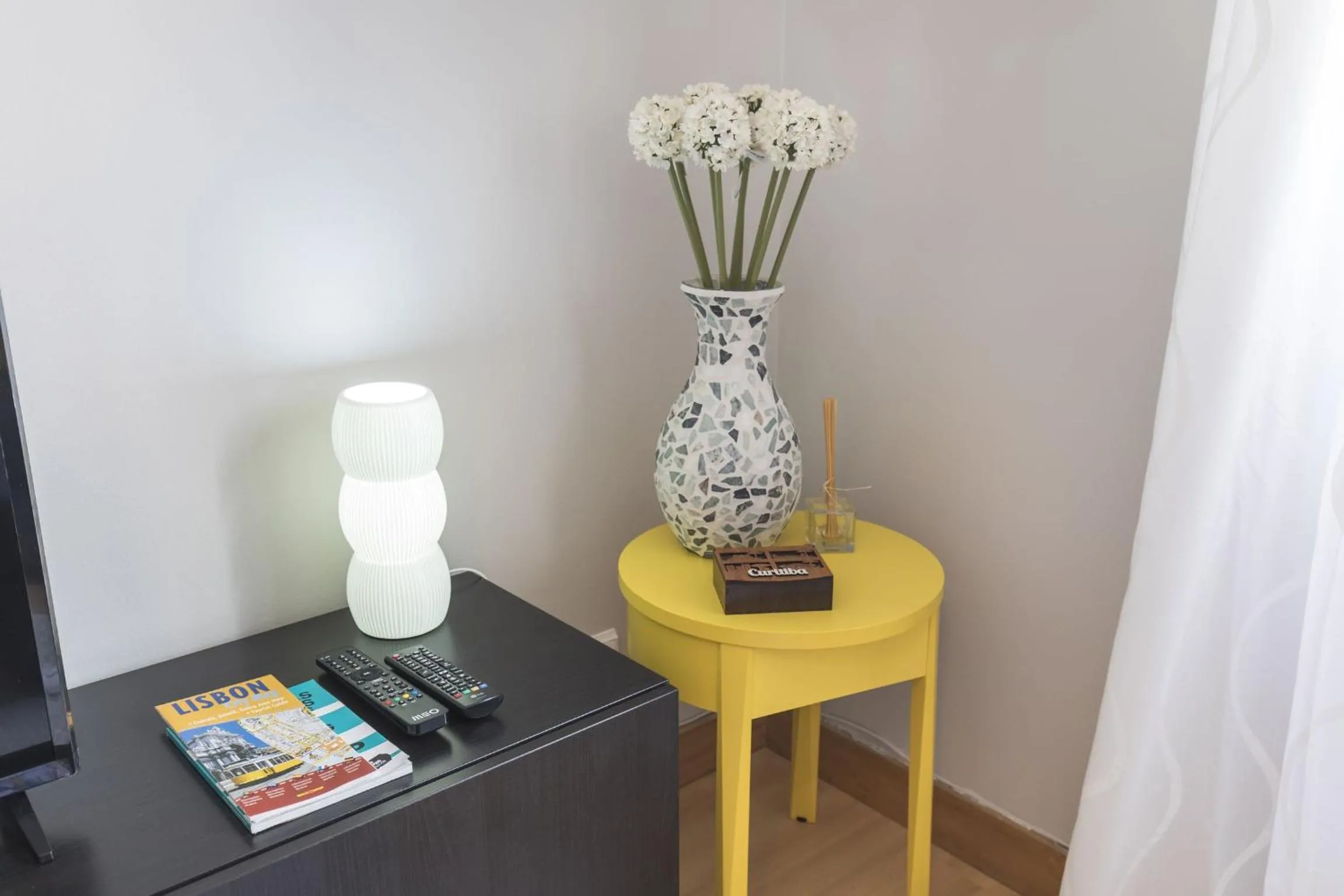 Other in LovelyStay - Charming Marques Flat
