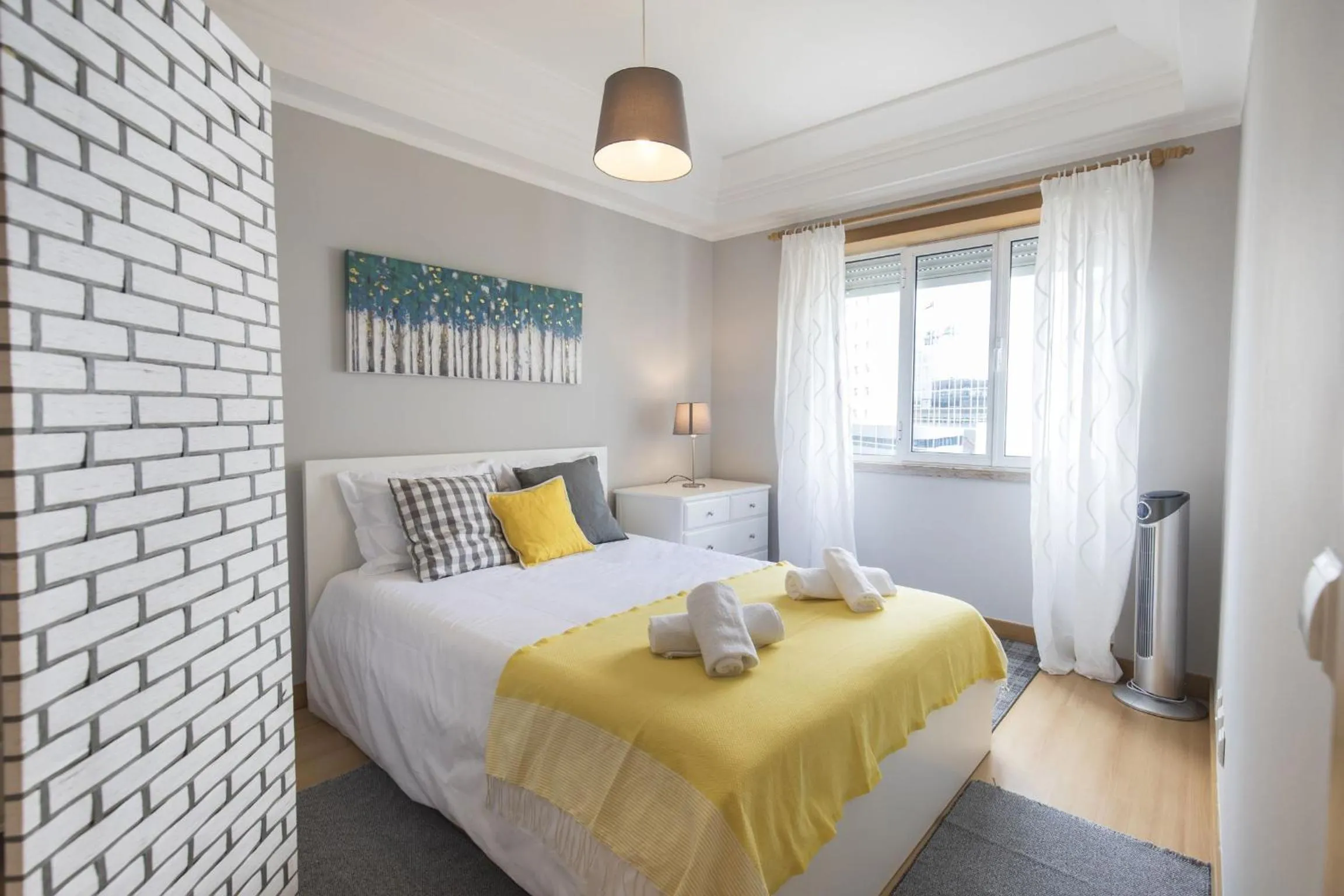 Bed in LovelyStay - Charming Marques Flat