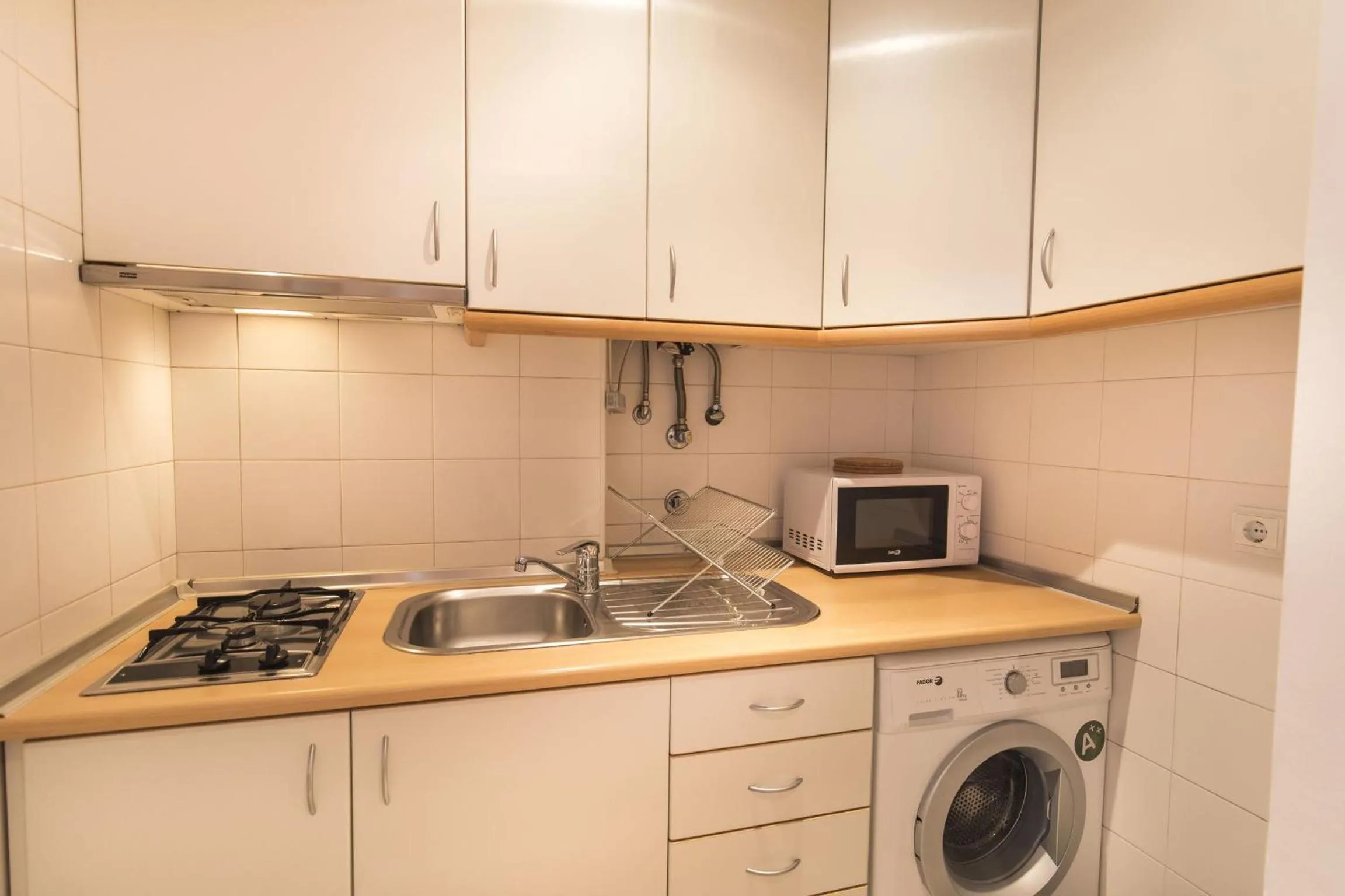 Kitchen or kitchenette in LovelyStay - Charming Marques Flat