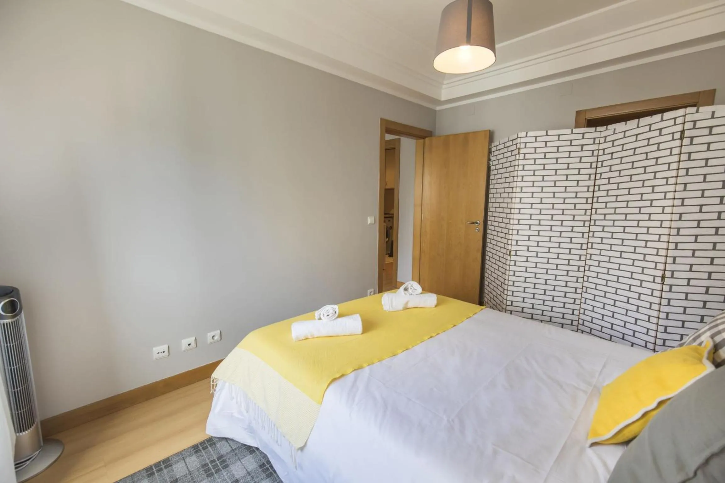 Bed in LovelyStay - Charming Marques Flat
