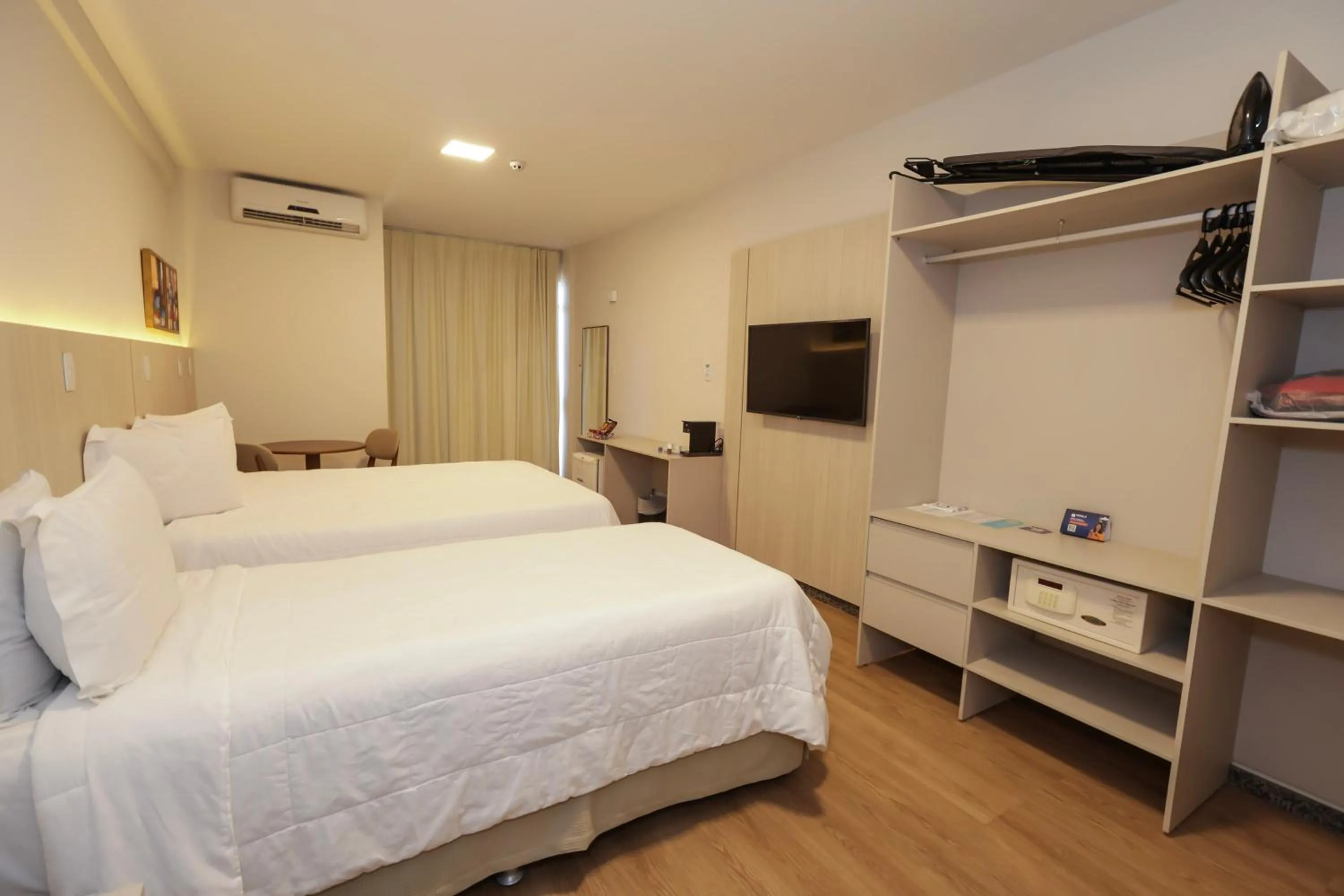 Bedroom, Bed in Hotel da Costa By Nobile