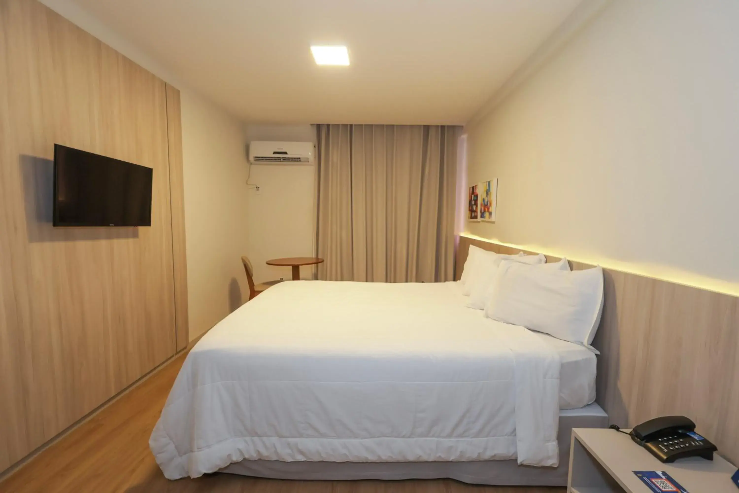 Executive Suite in Hotel da Costa By Nobile Executive Suite in Hotel da Costa By Nobile