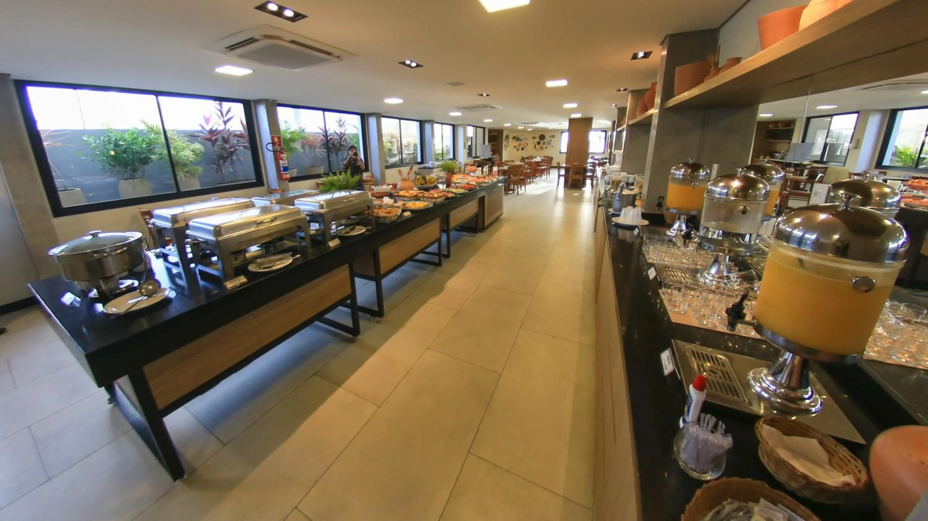 Restaurant/places to eat in Hotel da Costa By Nobile