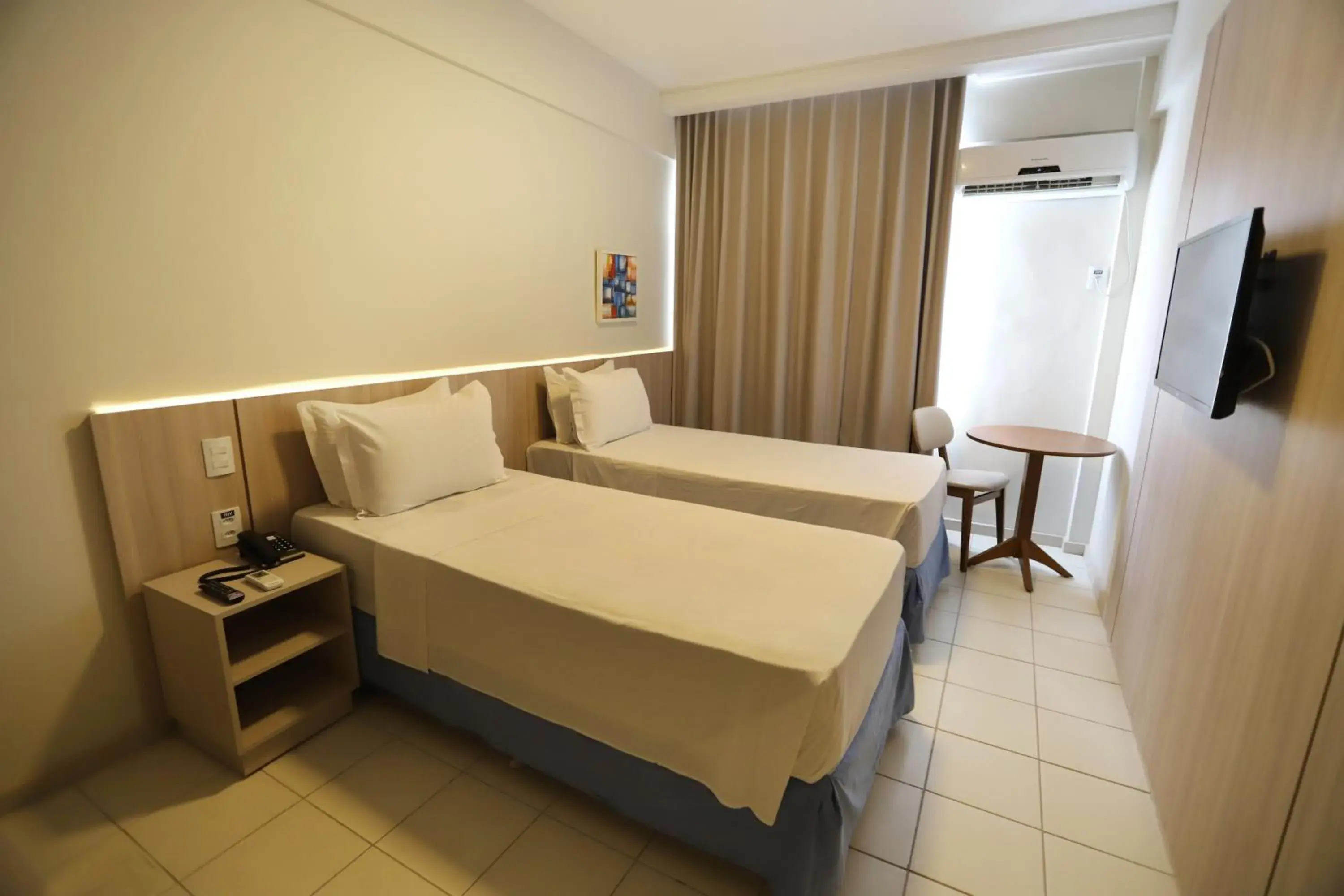 Superior Twin Room in Hotel da Costa By Nobile Superior Twin Room in Hotel da Costa By Nobile