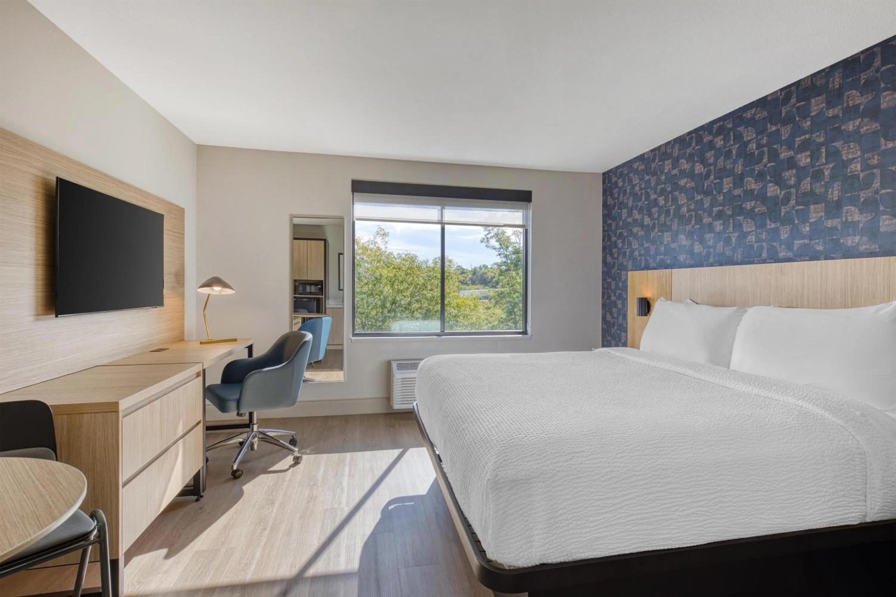 Bedroom, Bed in Best Western Byron Center