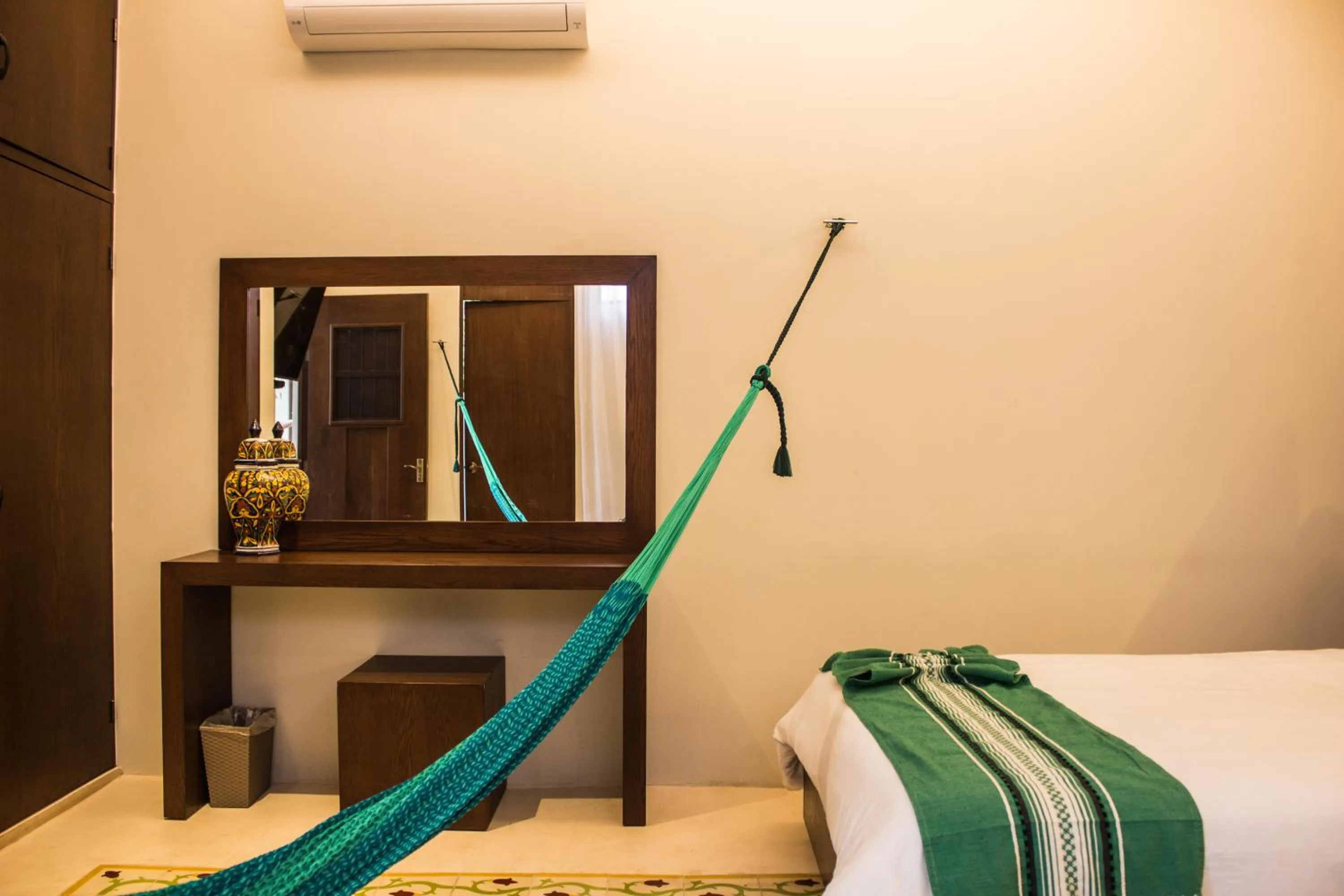 Photo of the whole room, Bed in Hotel Marionetas