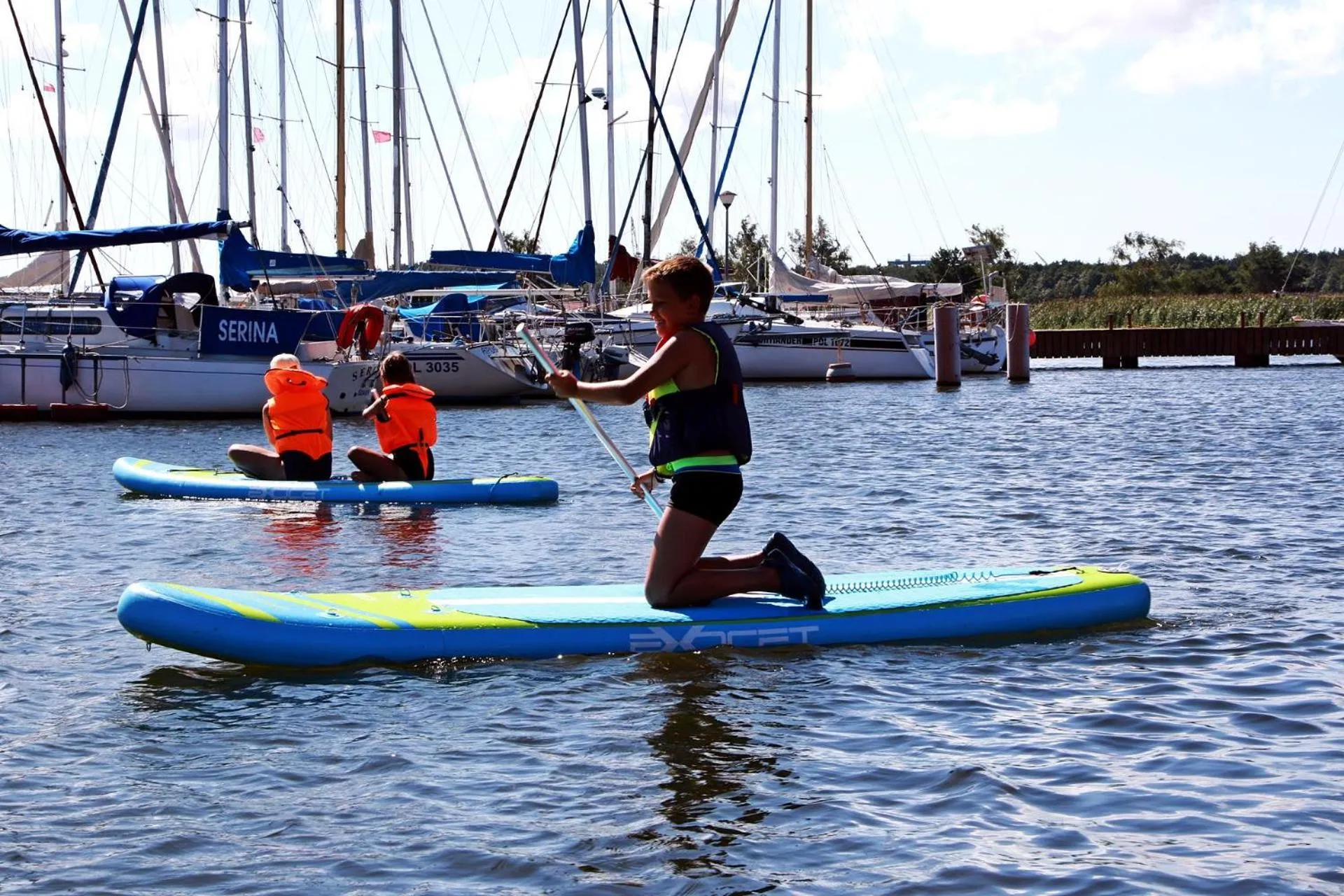 People in Hotel Galion