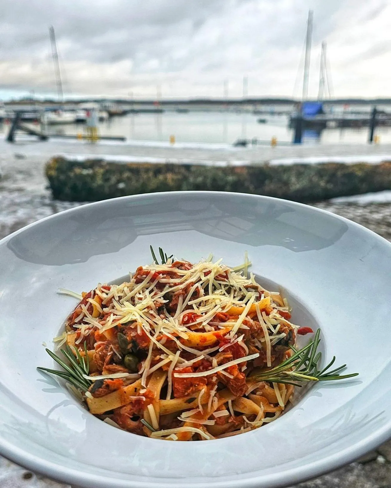 Restaurant/places to eat in Hotel Galion