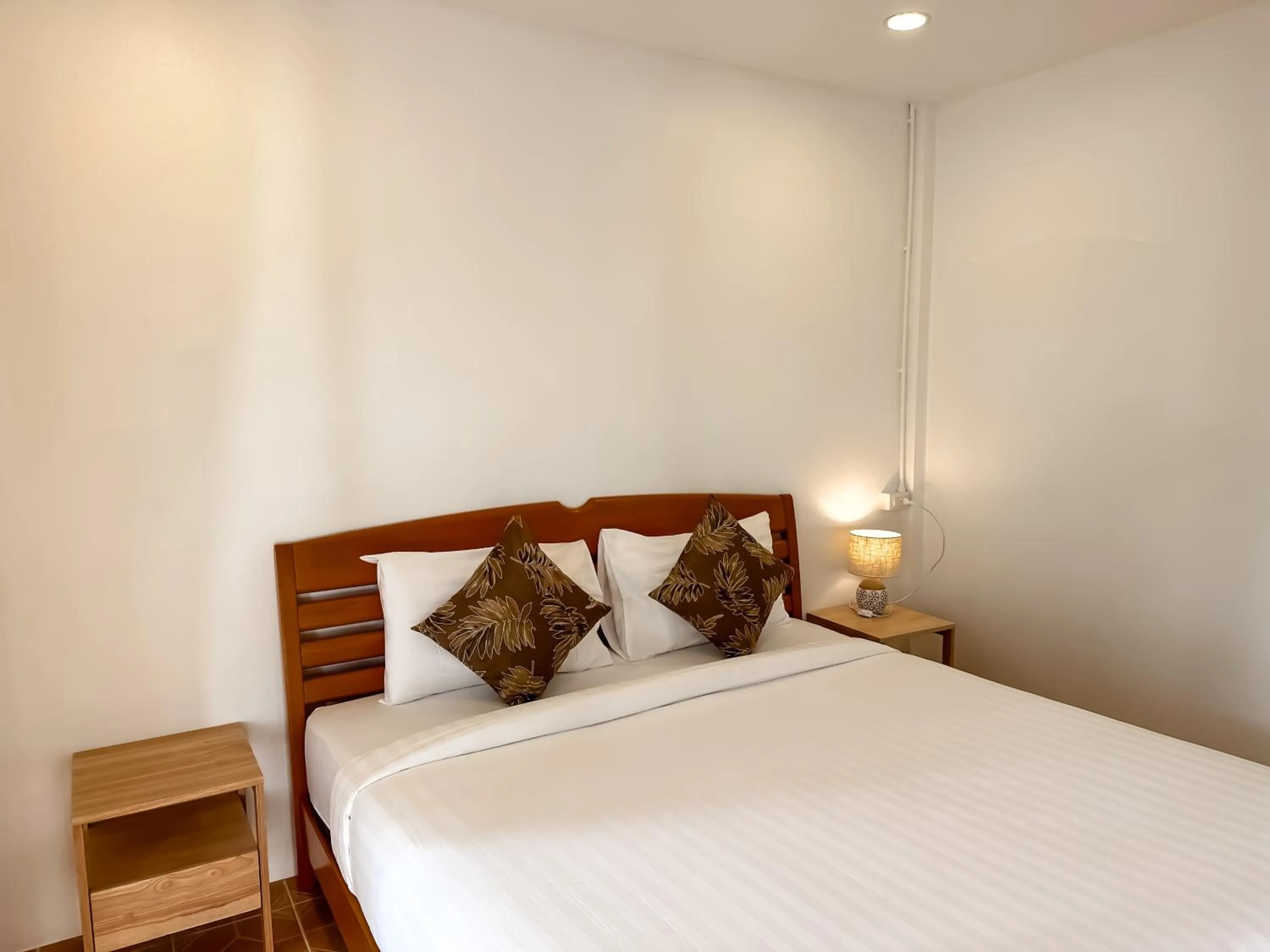 Bedroom, Bed in Bounty Resort