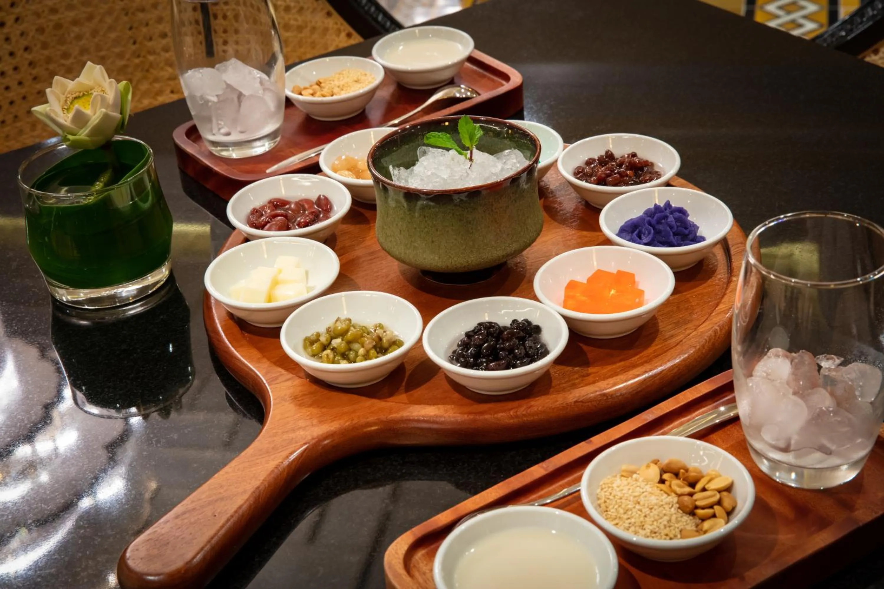 Food and drinks in Silk Path Grand Hue Hotel