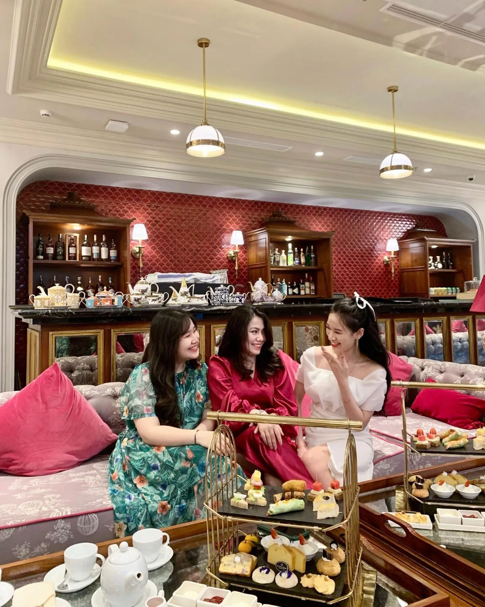 Food and drinks in Silk Path Grand Hue Hotel