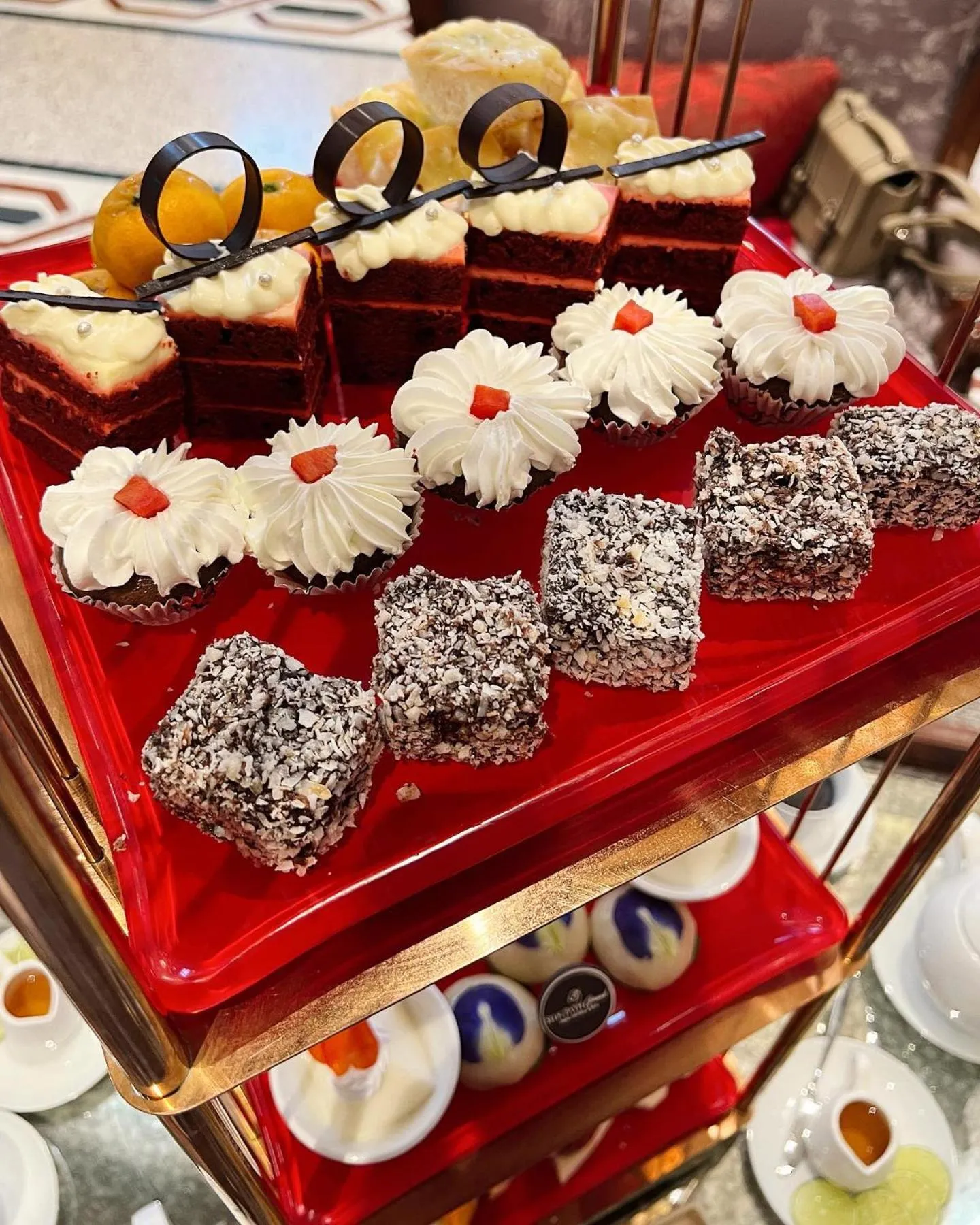 Food and drinks in Silk Path Grand Hue Hotel