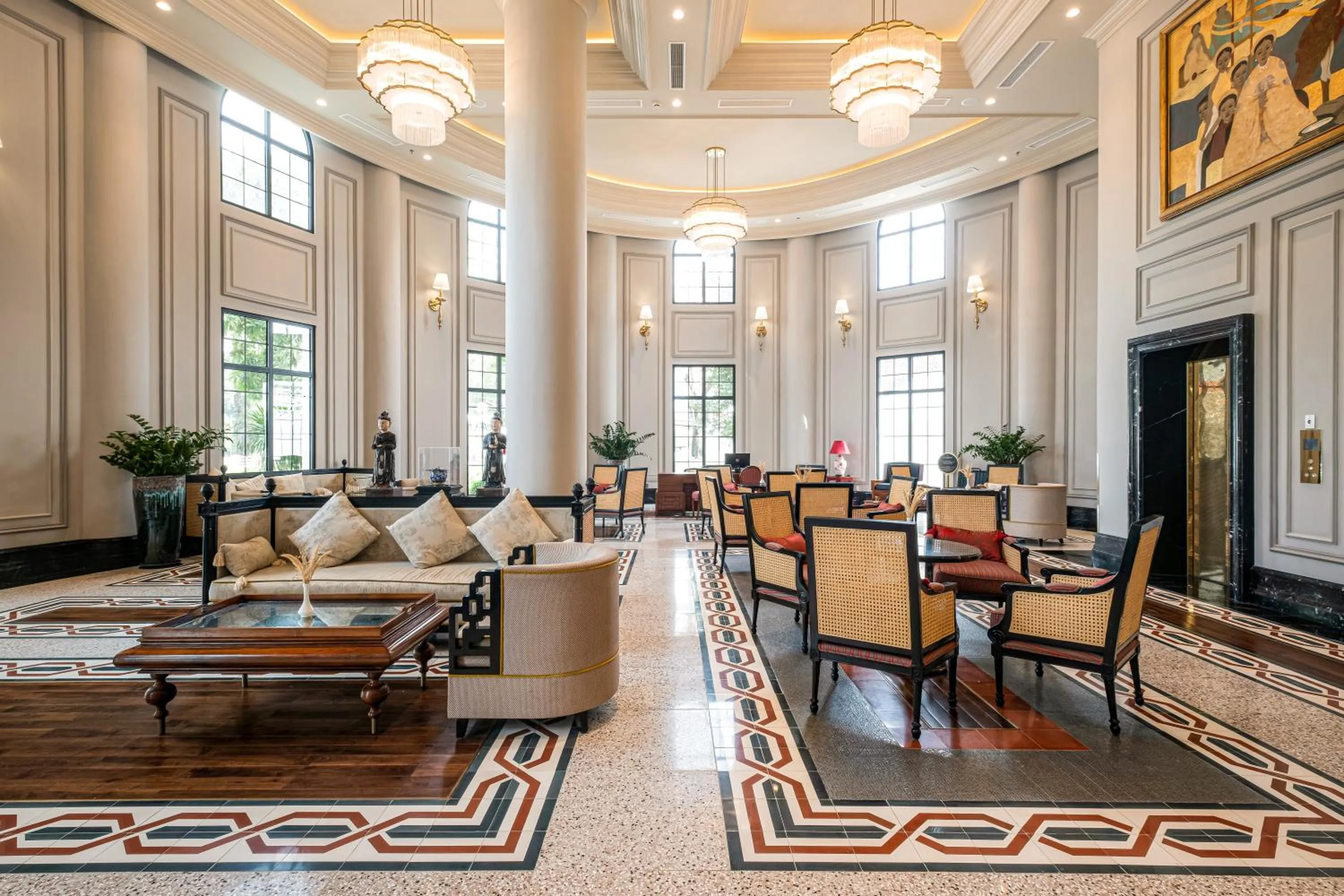 Lounge or bar in Silk Path Grand Hue Hotel