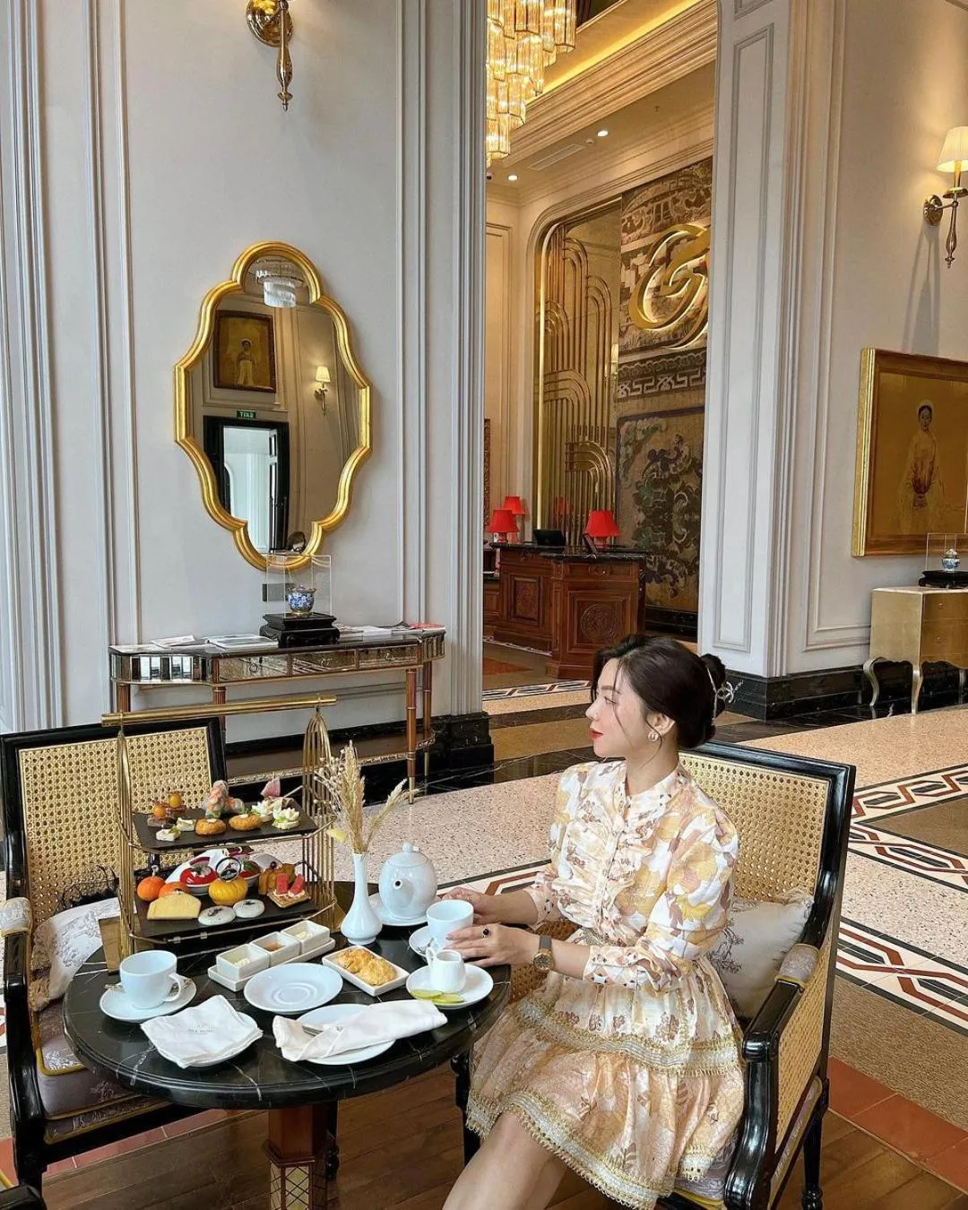 Food and drinks in Silk Path Grand Hue Hotel