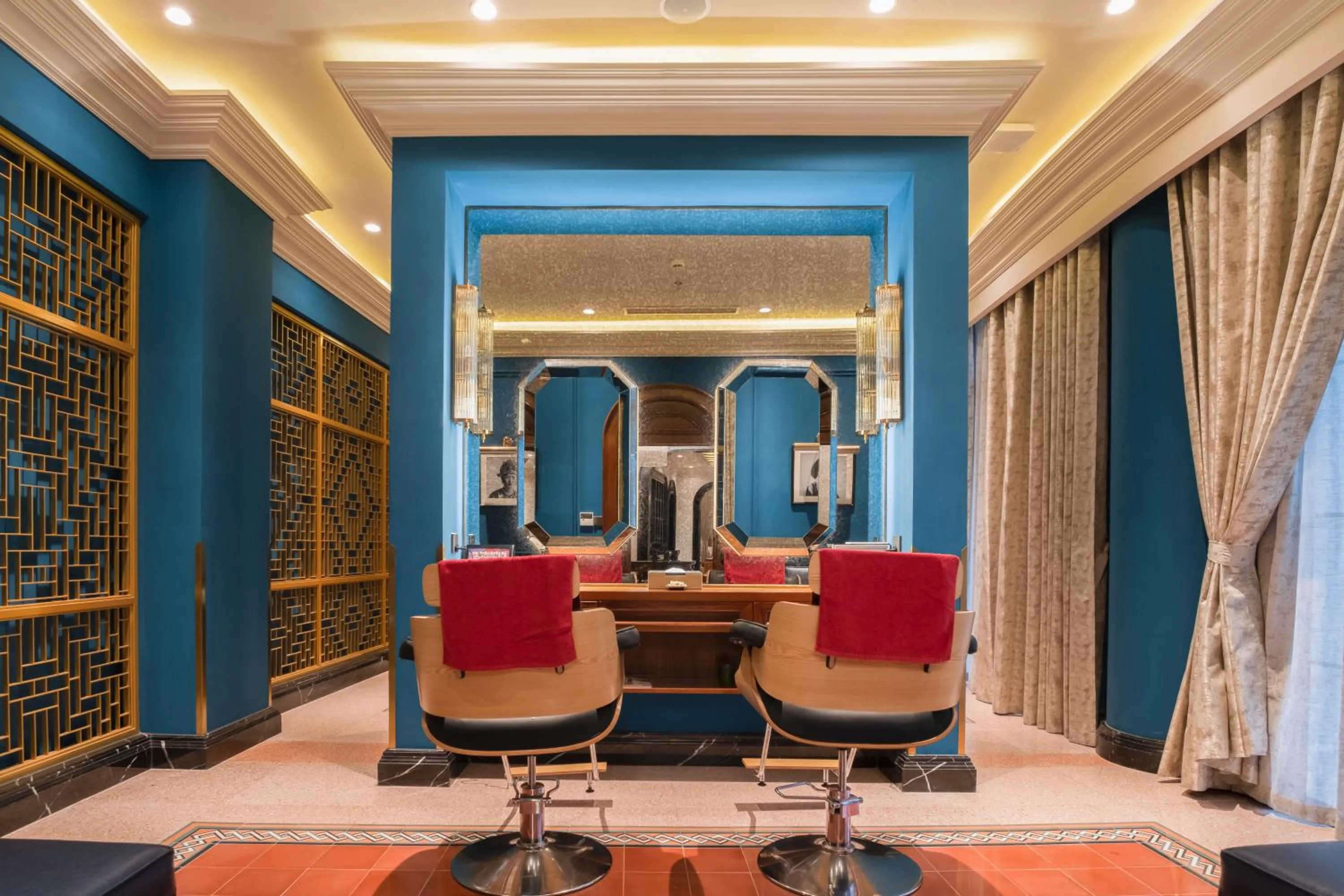 Spa and wellness centre/facilities in Silk Path Grand Hue Hotel