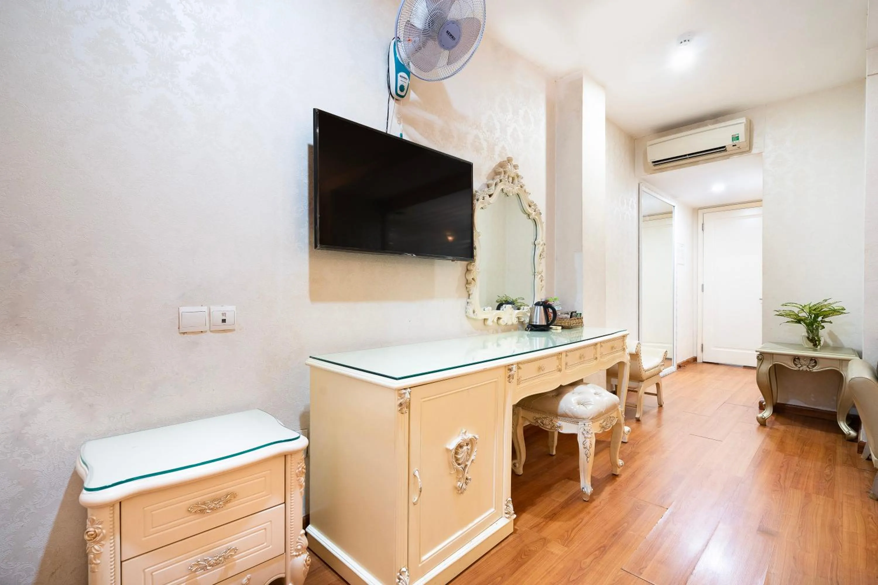 Bed in Golden Star Hotel