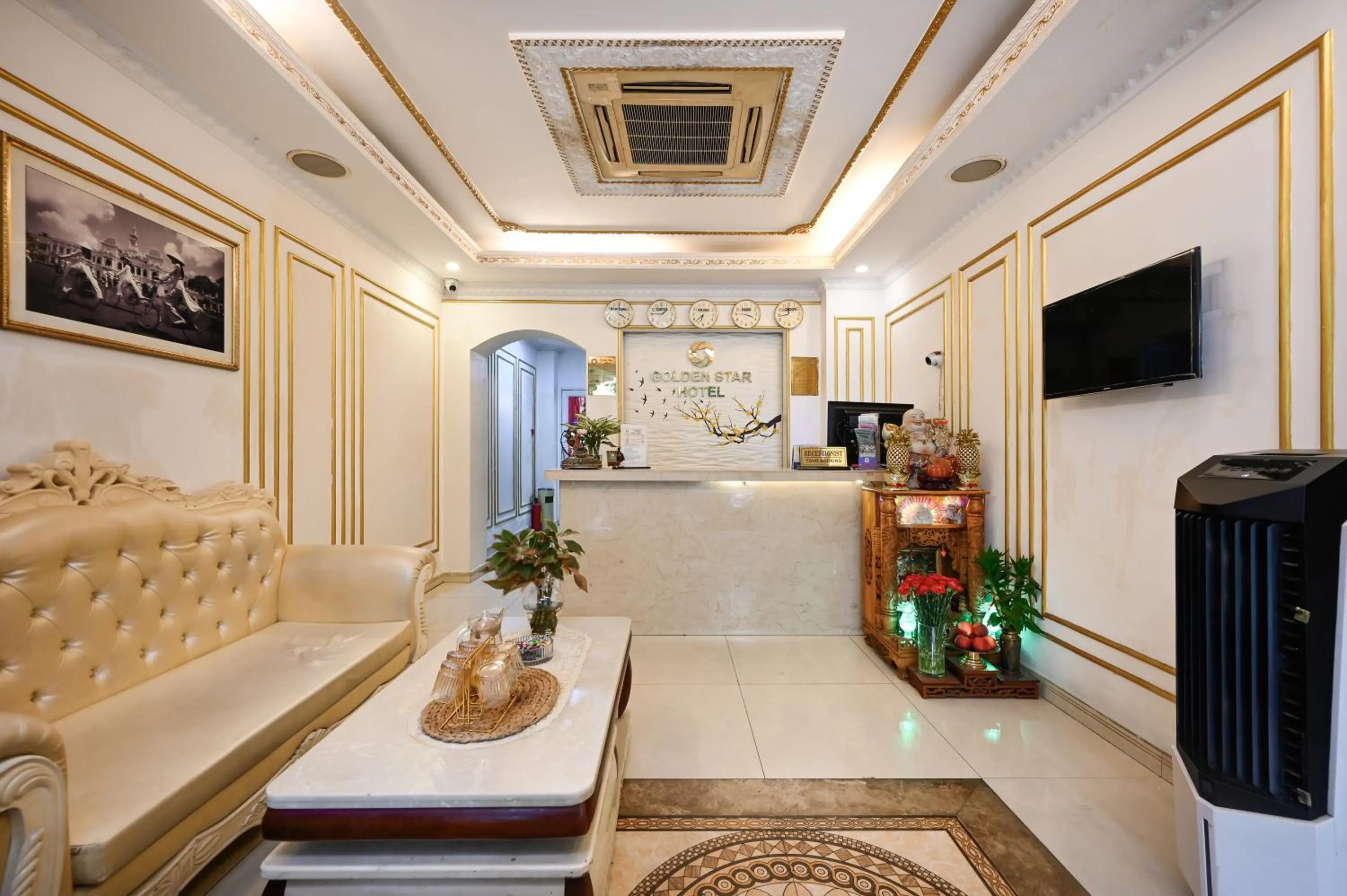 Lobby or reception in Golden Star Hotel
