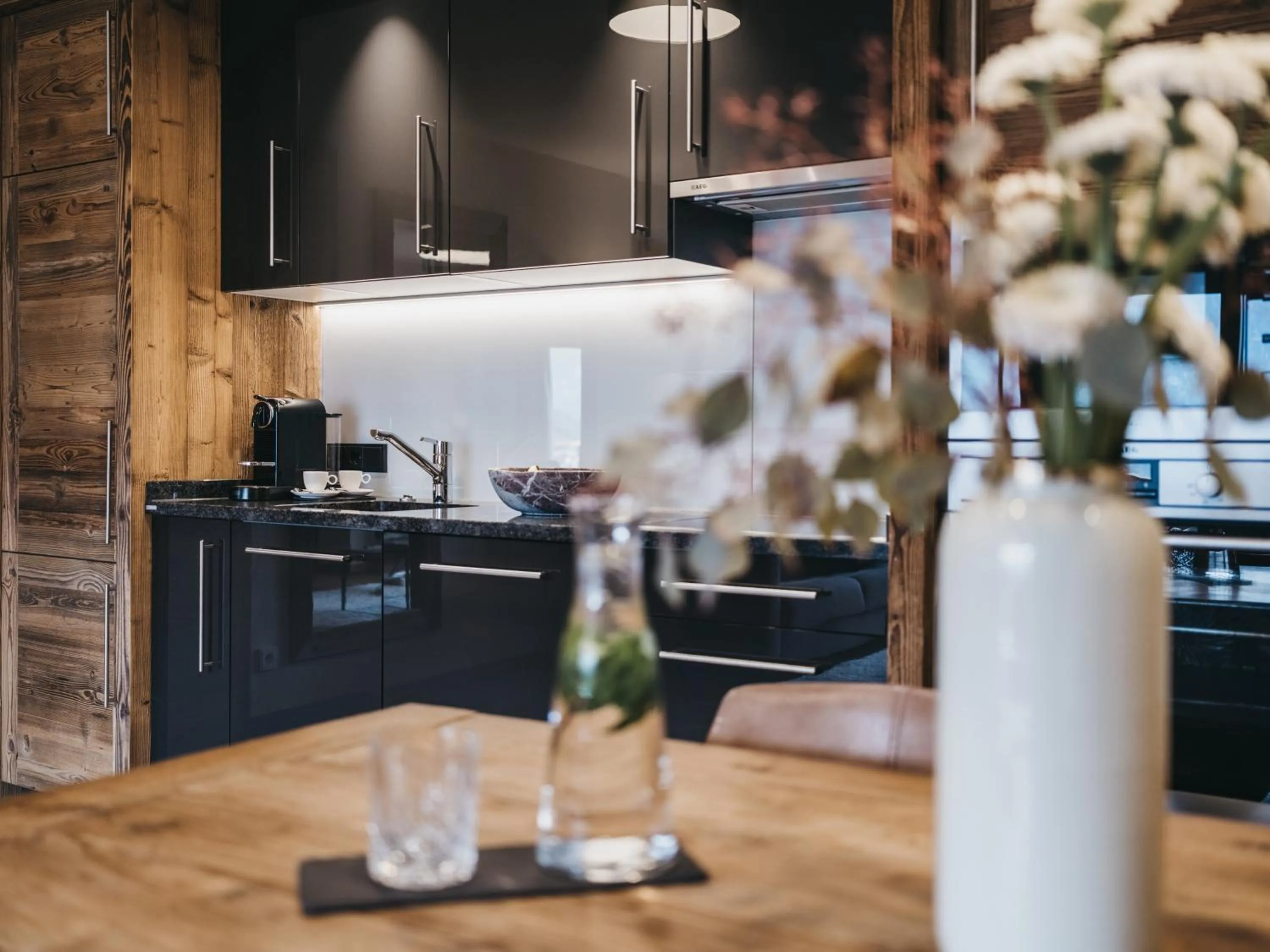 Kitchen or kitchenette in VAYA St Zeno Serfaus